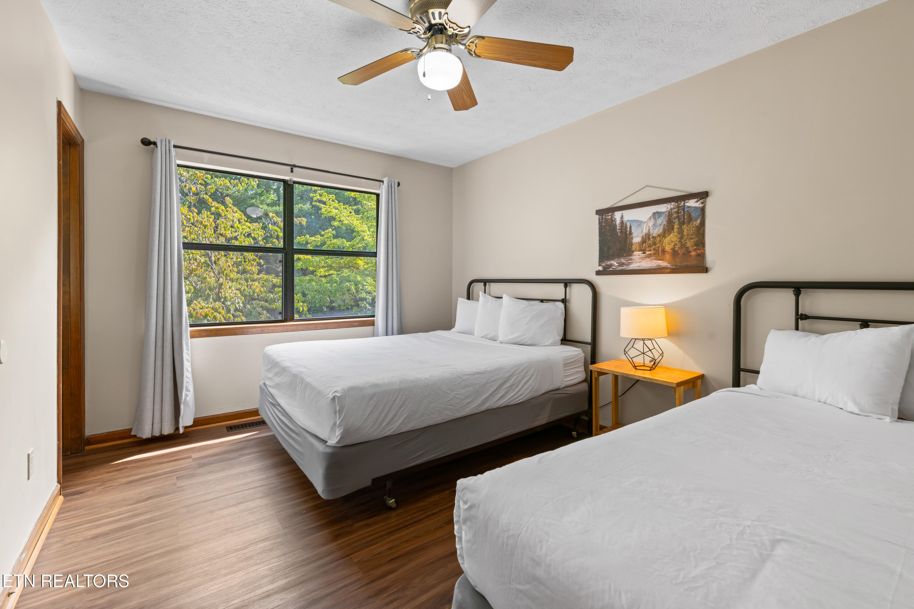 3729 Plaza Way Pigeon Forge TN 37863