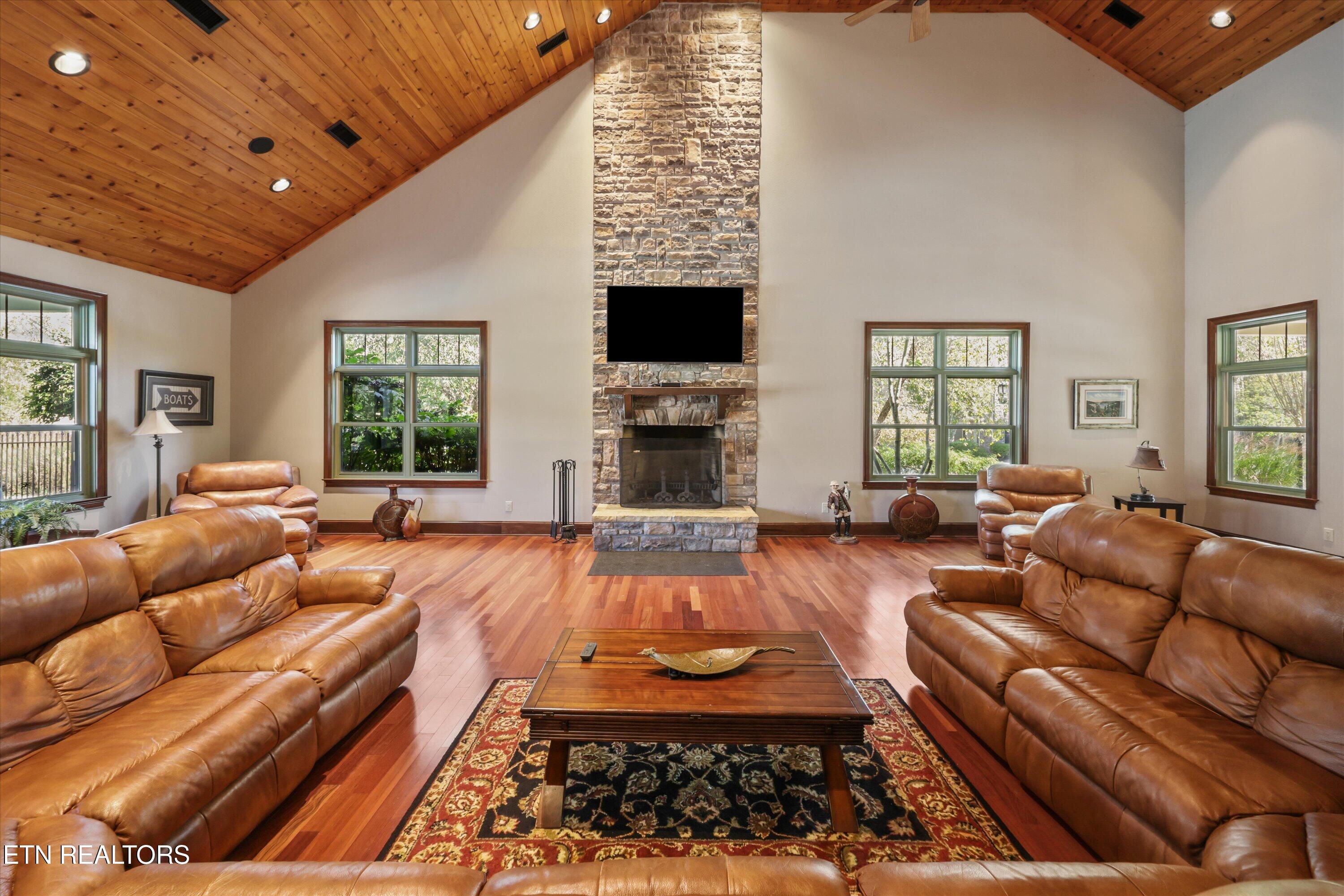 210 Waterside Circle Andersonville TN 37705