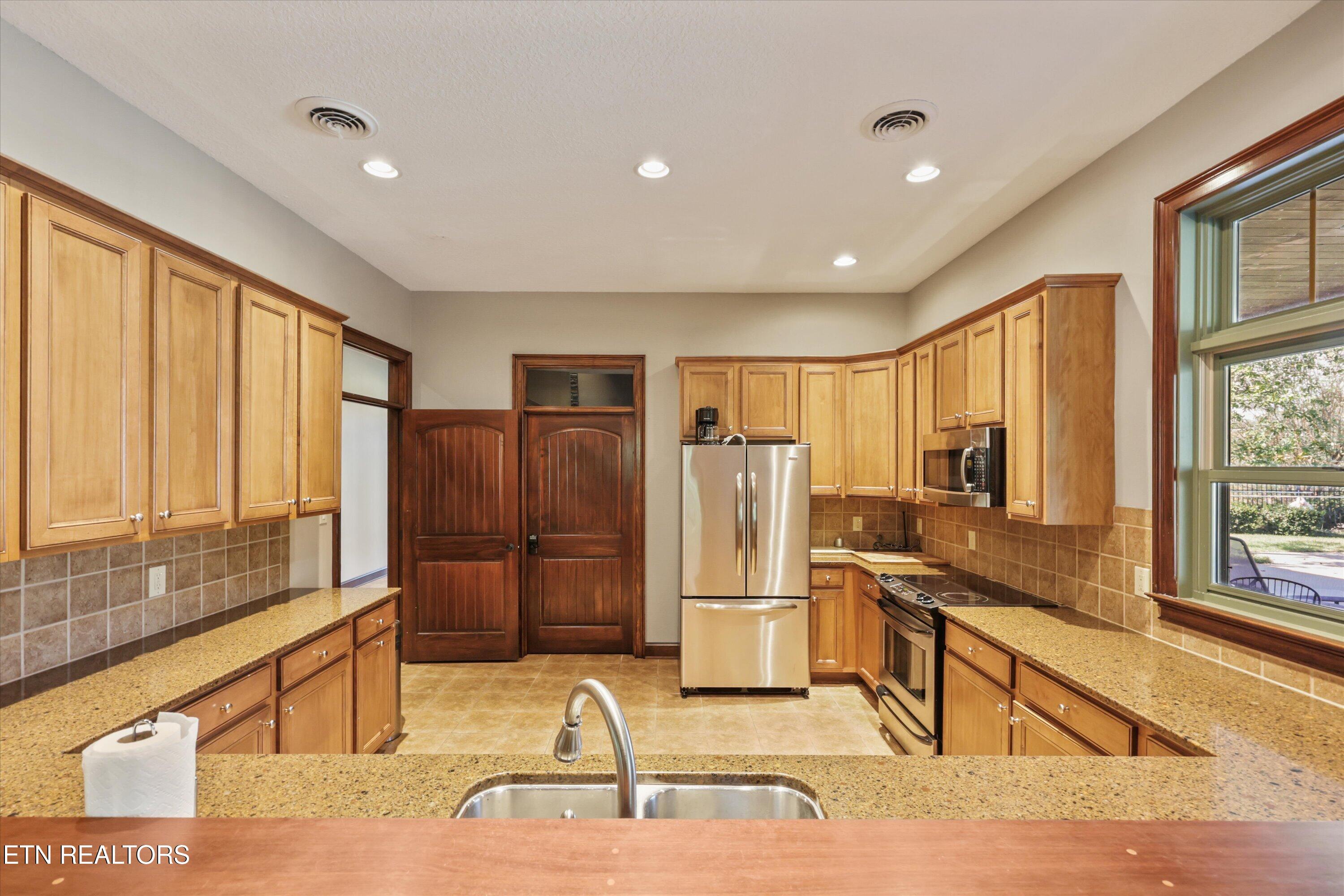 210 Waterside Circle Andersonville TN 37705