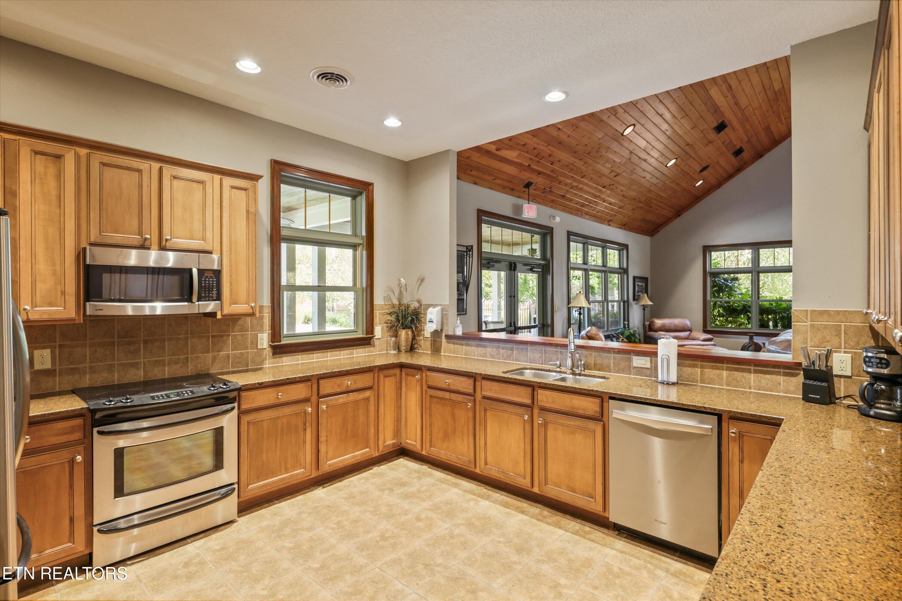 210 Waterside Circle Andersonville TN 37705