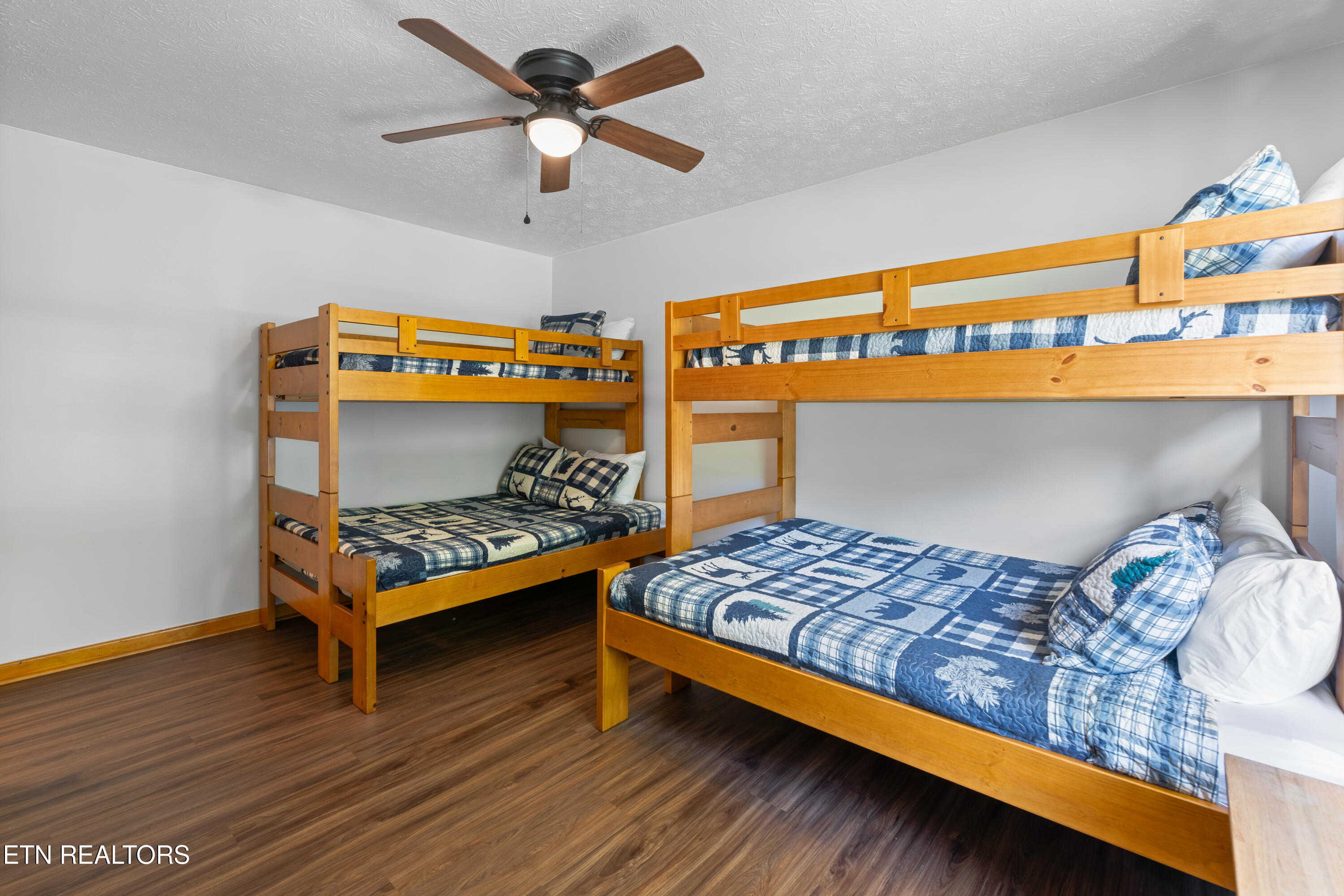 3729 Plaza Way Pigeon Forge TN 37863