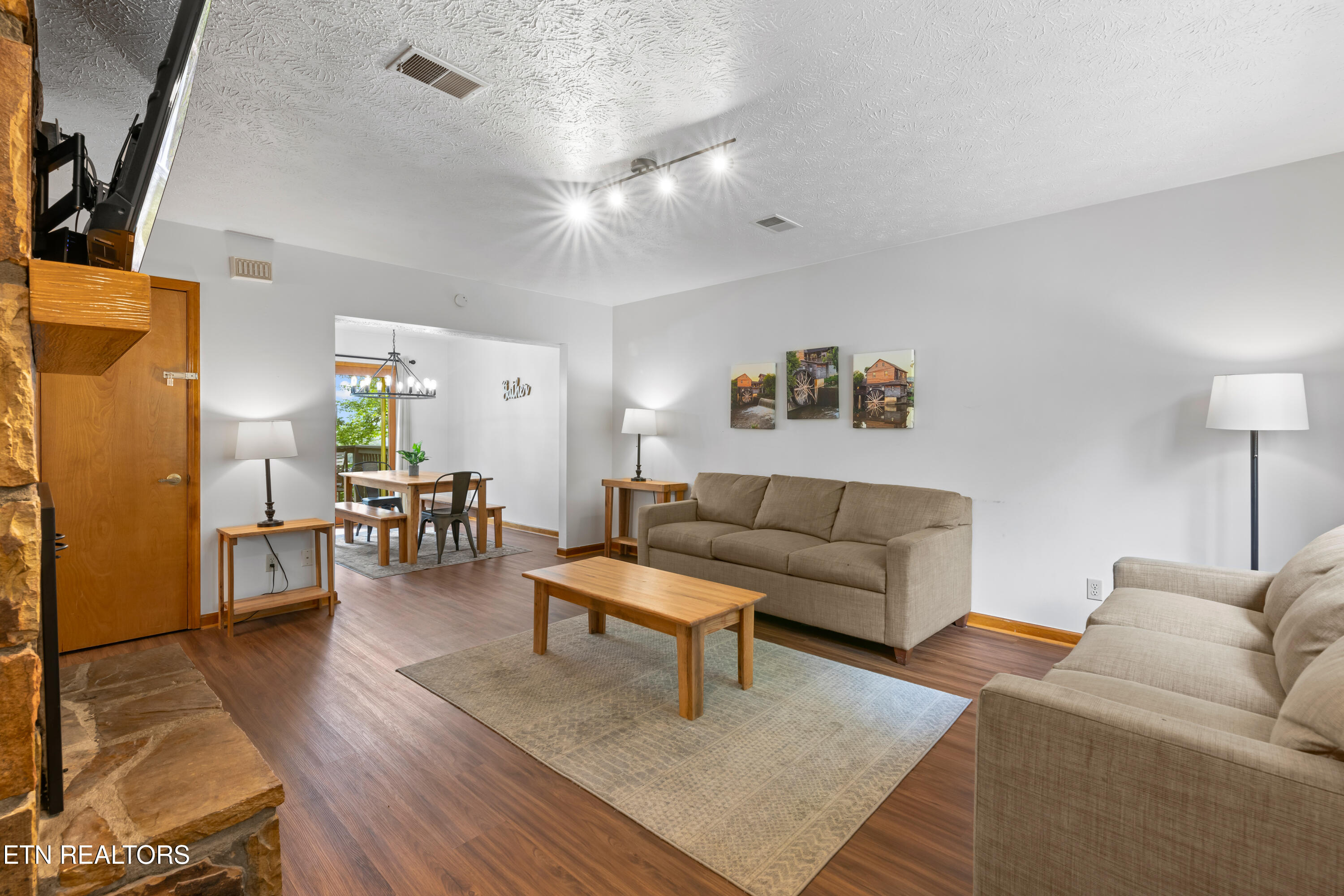 3729 Plaza Way Pigeon Forge TN 37863