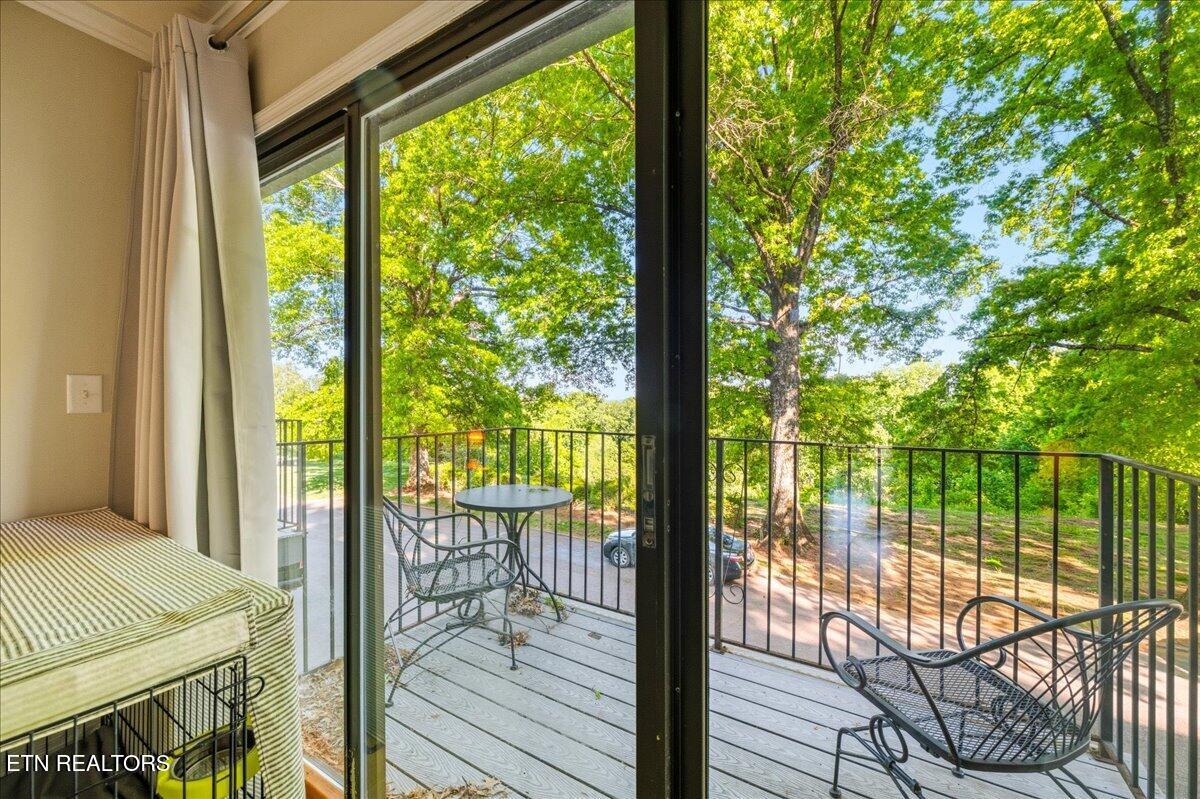 1974 Cherokee Bluff Drive Knoxville TN 37920