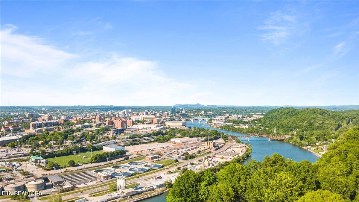 1974 Cherokee Bluff Drive Knoxville TN 37920