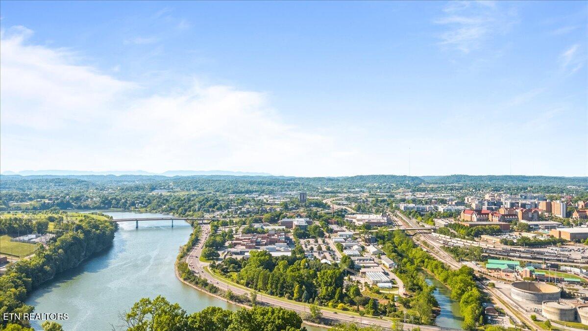 1974 Cherokee Bluff Drive Knoxville TN 37920