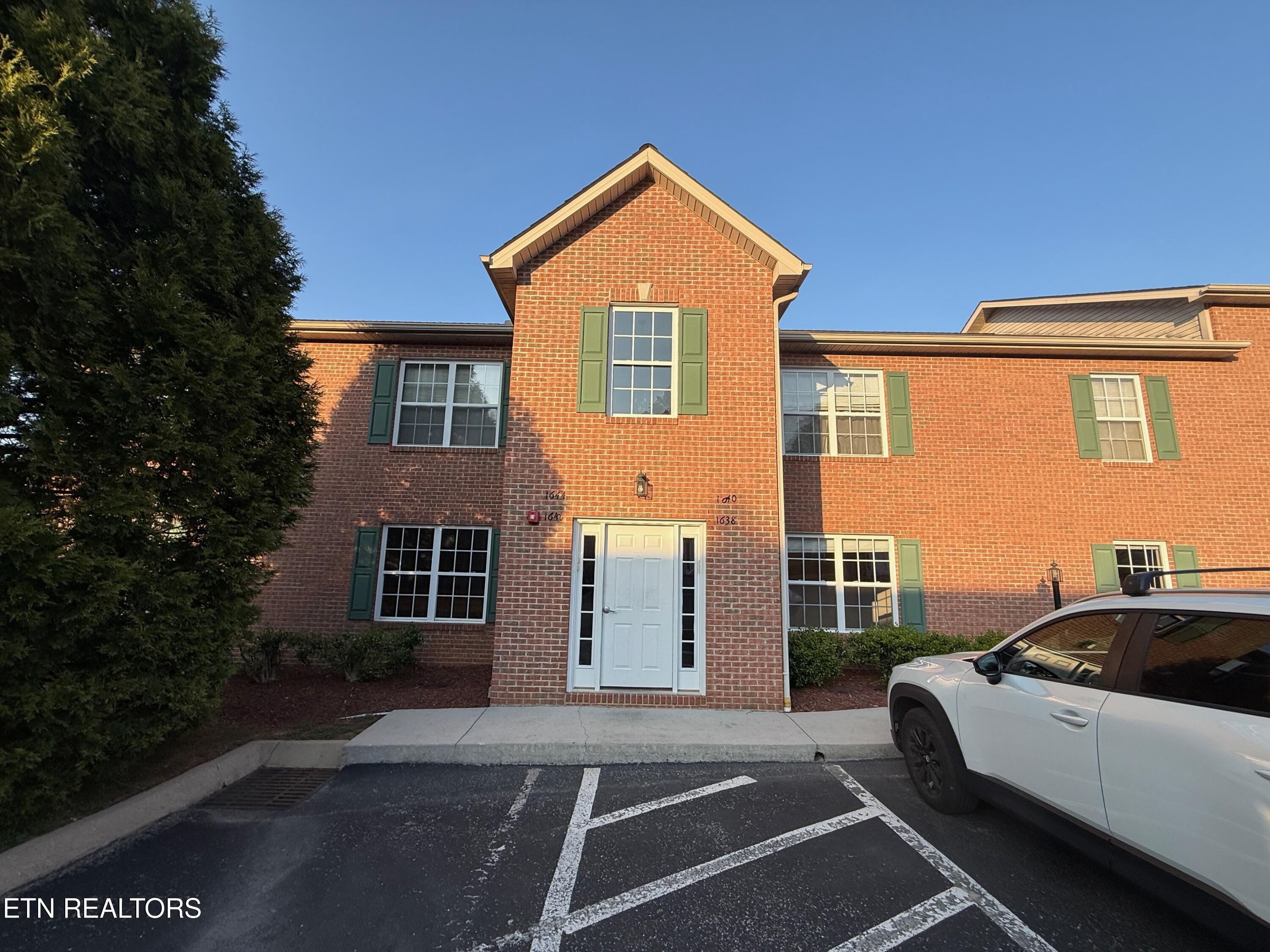 1640 Maple View Way Knoxville TN 37918