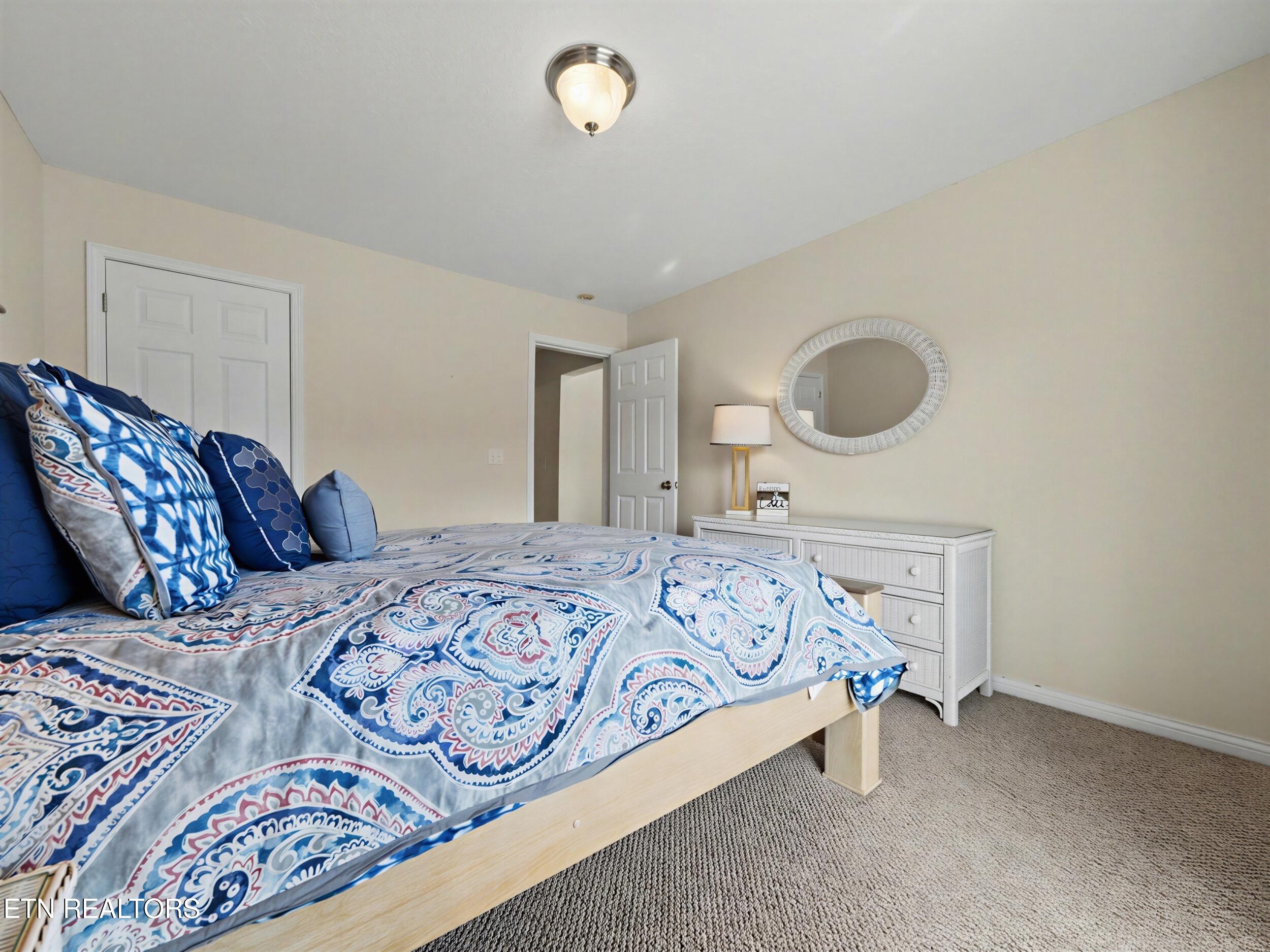 149 W Deer Village Lane Lafollette TN 37766