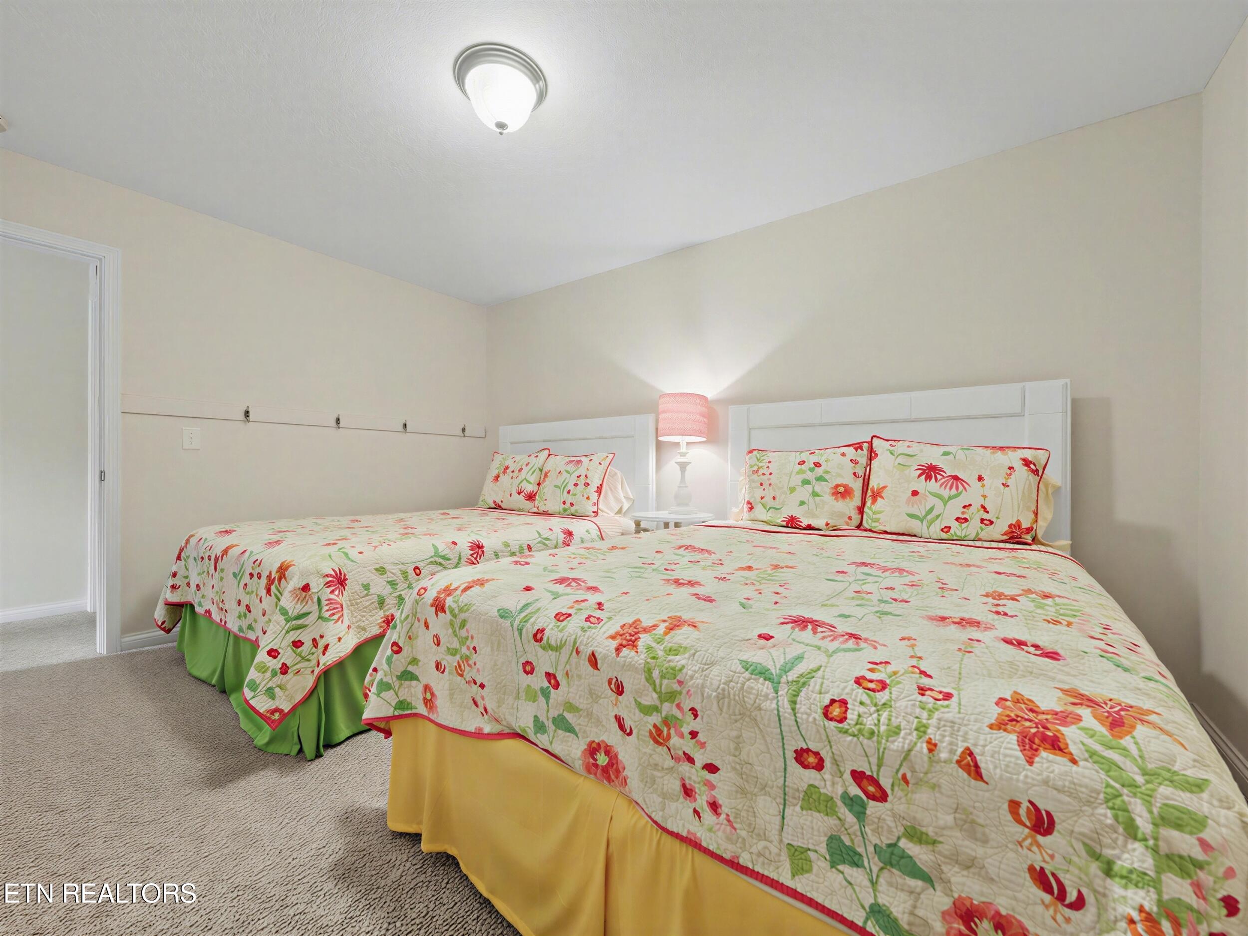 149 W Deer Village Lane Lafollette TN 37766