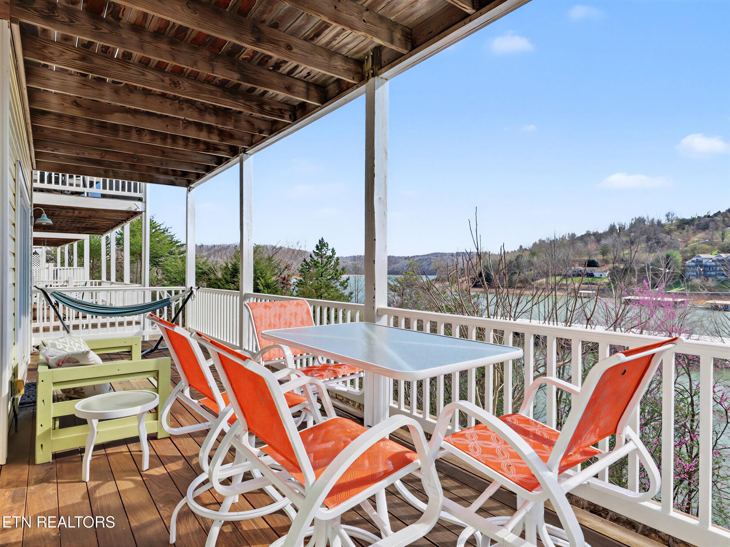 149 W Deer Village Lane Lafollette TN 37766