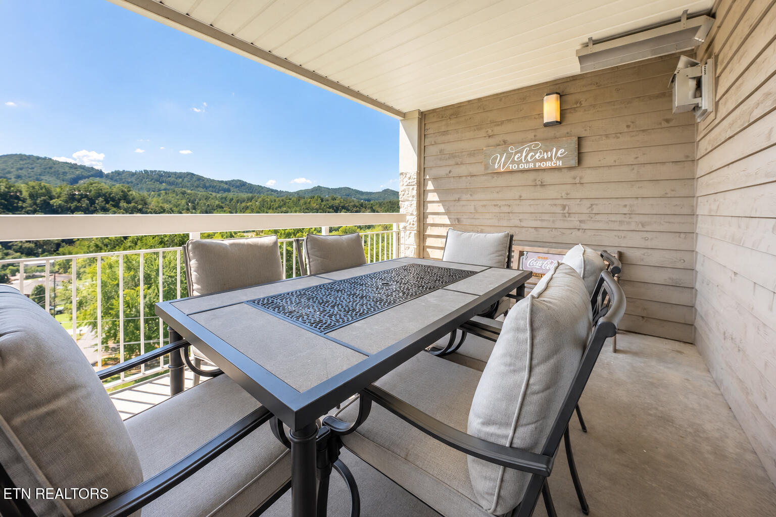 205 Ogle Drive Pigeon Forge TN 37863