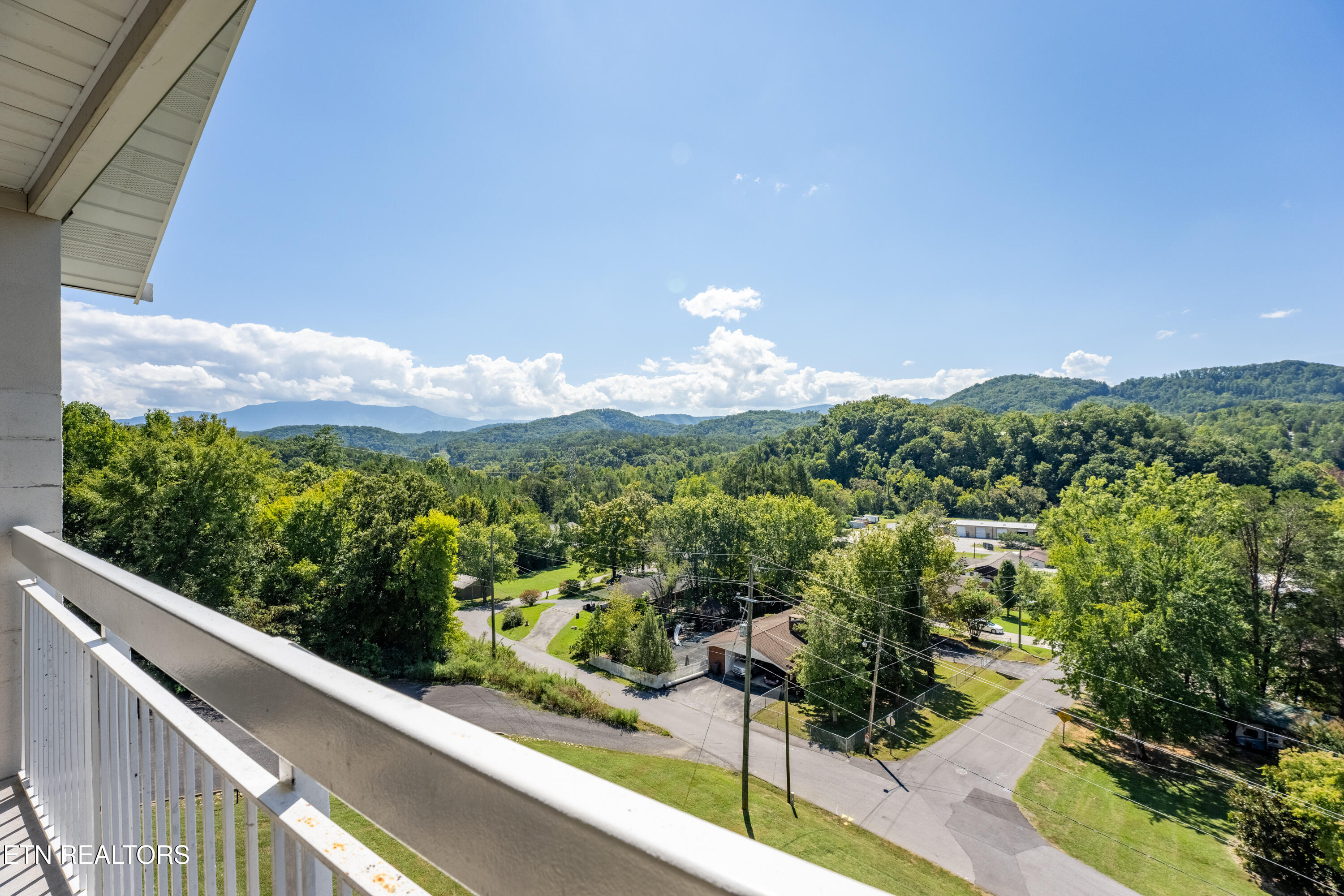 205 Ogle Drive Pigeon Forge TN 37863