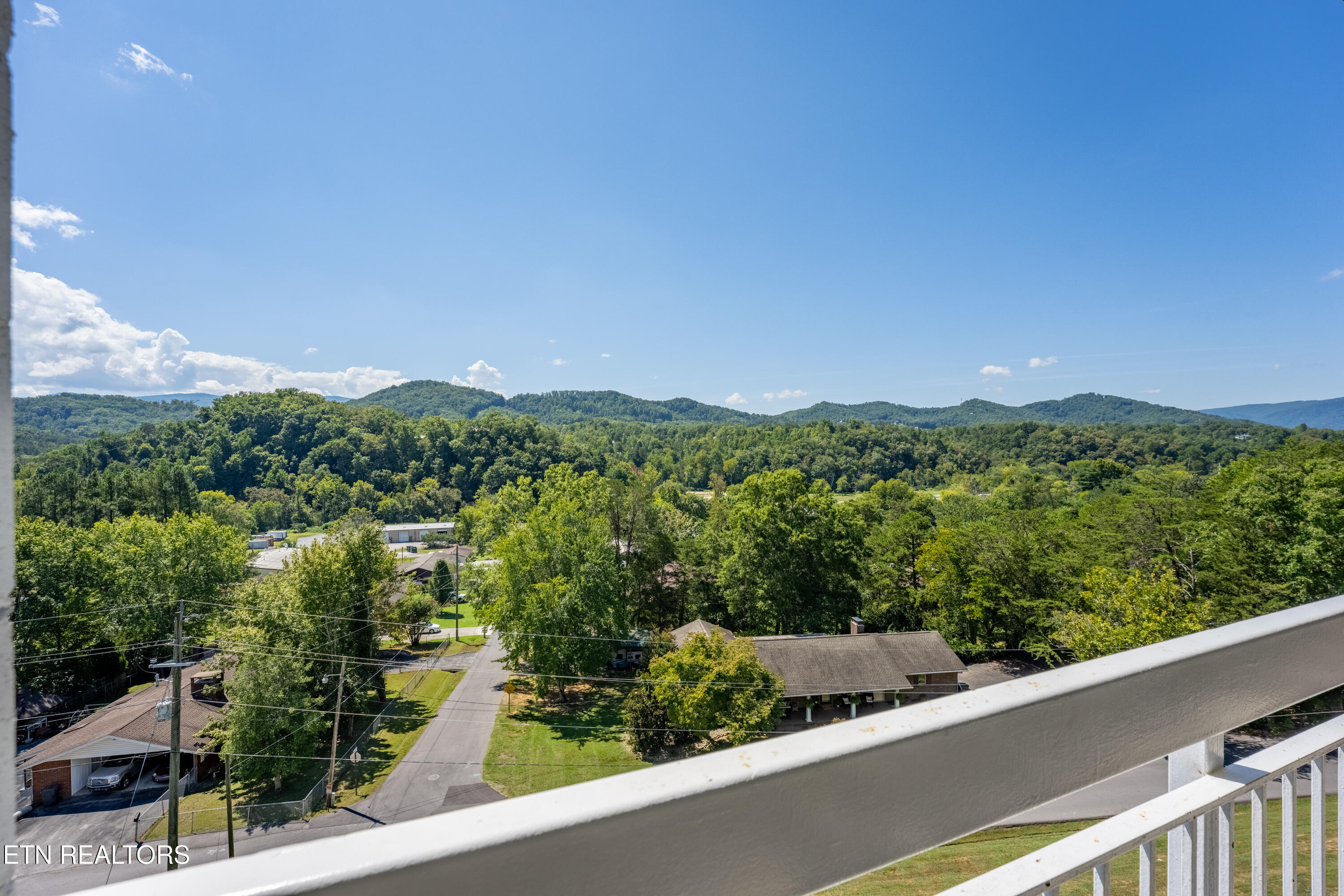 205 Ogle Drive Pigeon Forge TN 37863