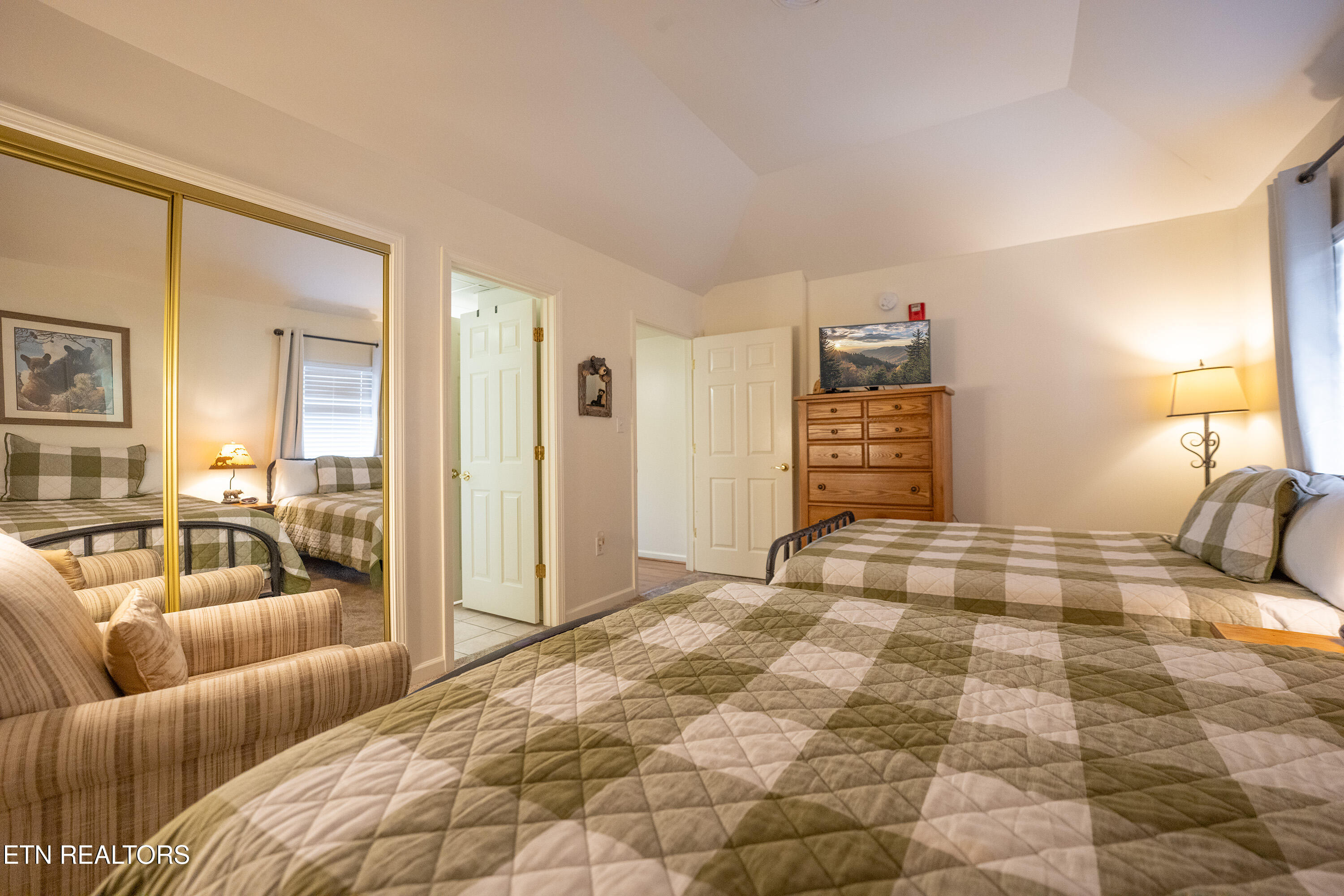 205 Ogle Drive Pigeon Forge TN 37863