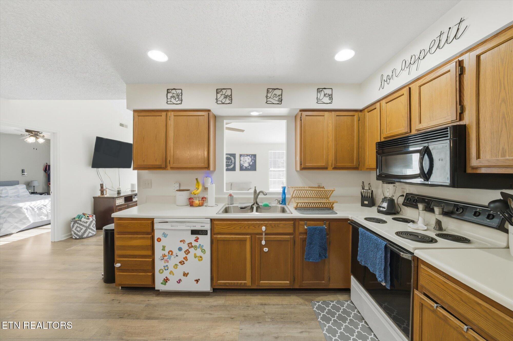 8005 Atmore Way Powell TN 37849