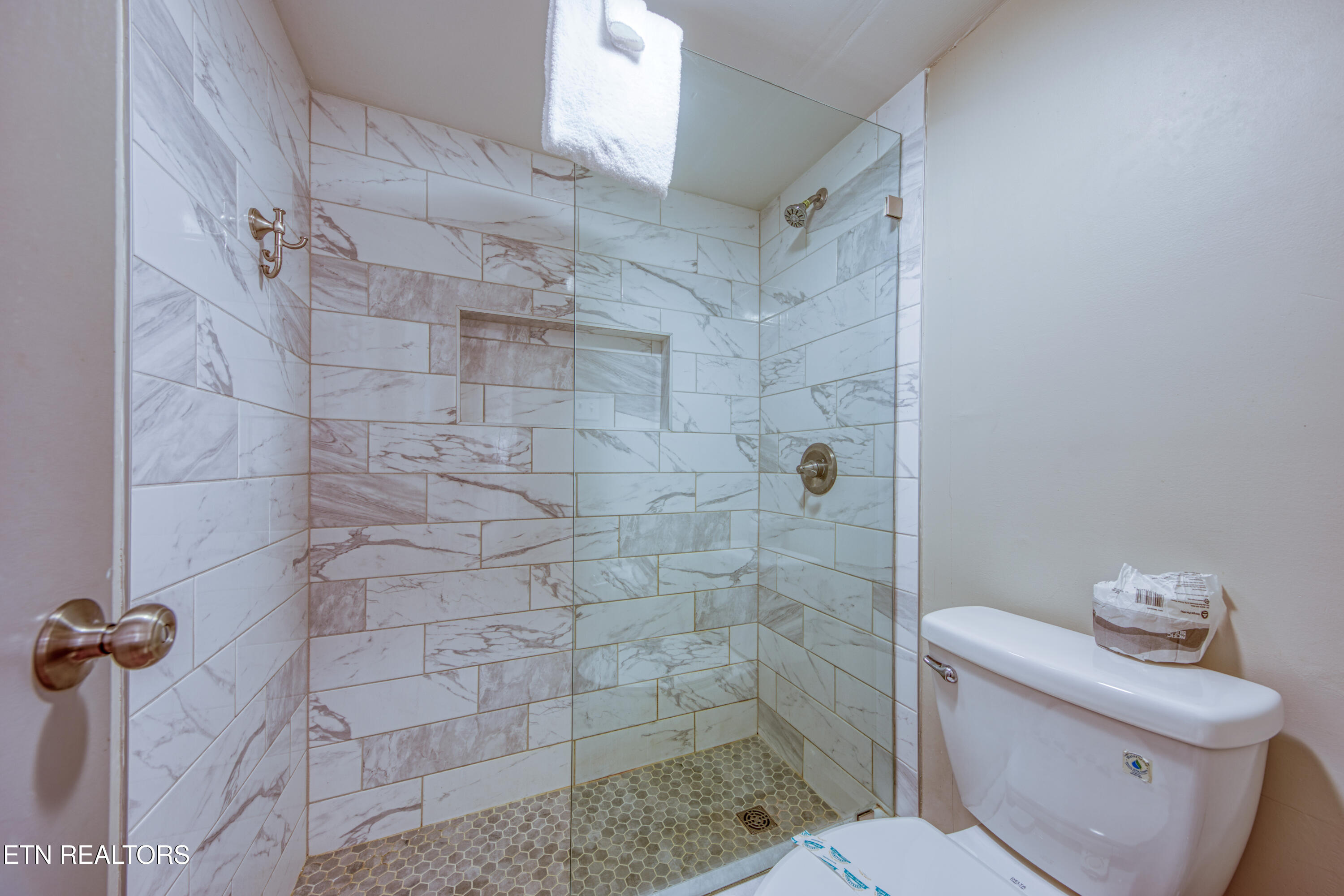 1081 Cove Road Sevierville TN 37876