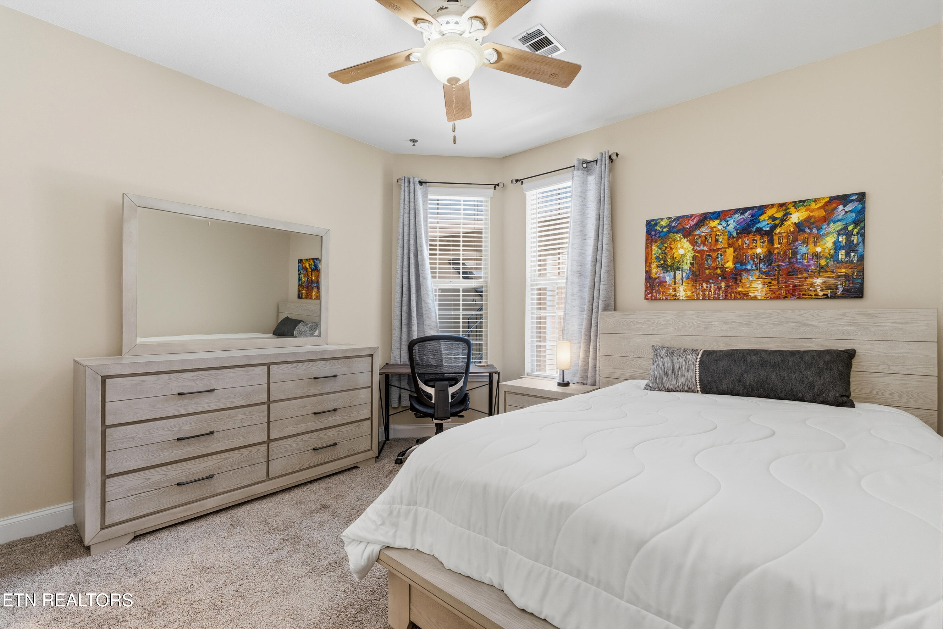 565 Rarity Bay Parkway Vonore TN 37885