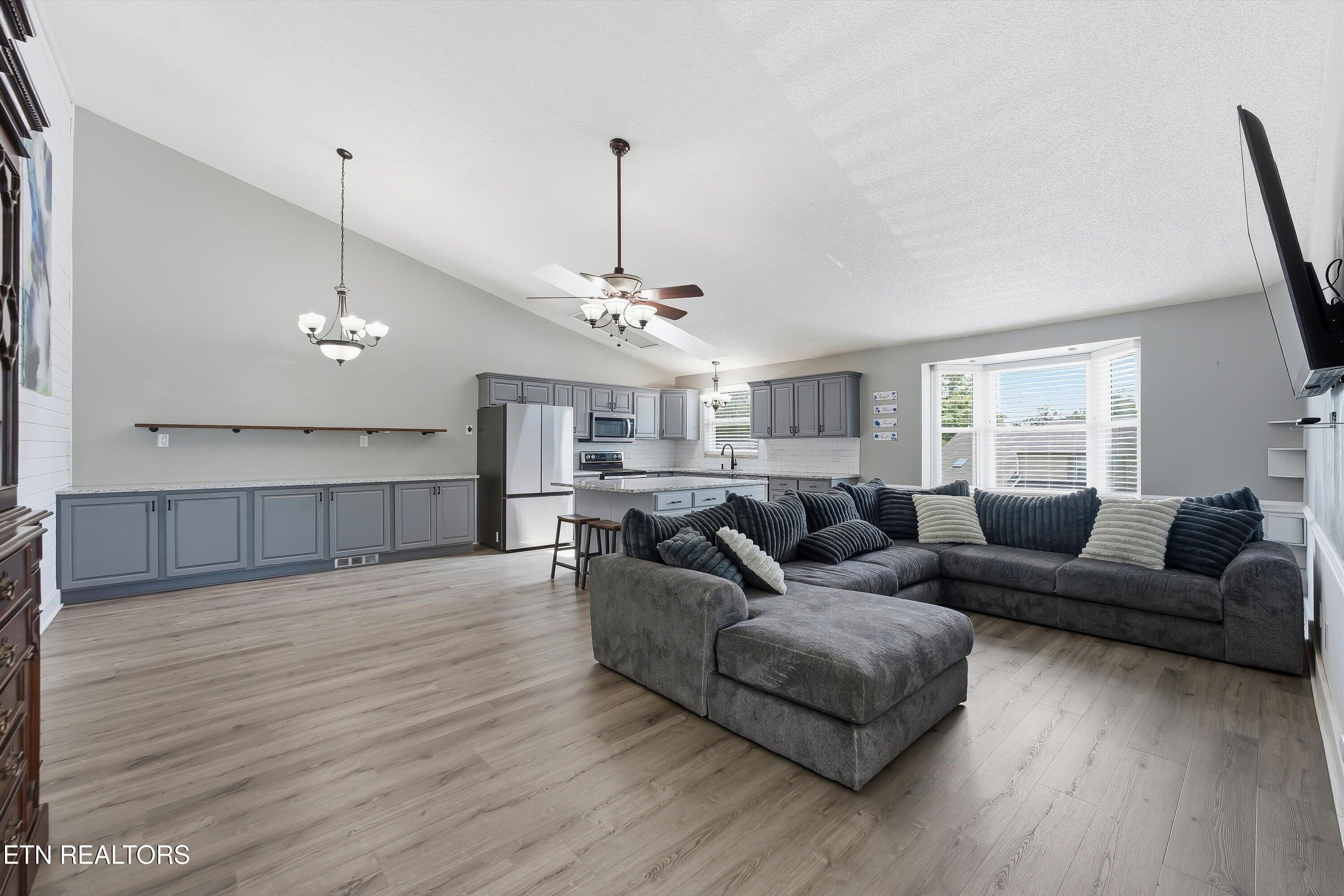 211 Farmington Trail Kingston TN 37763