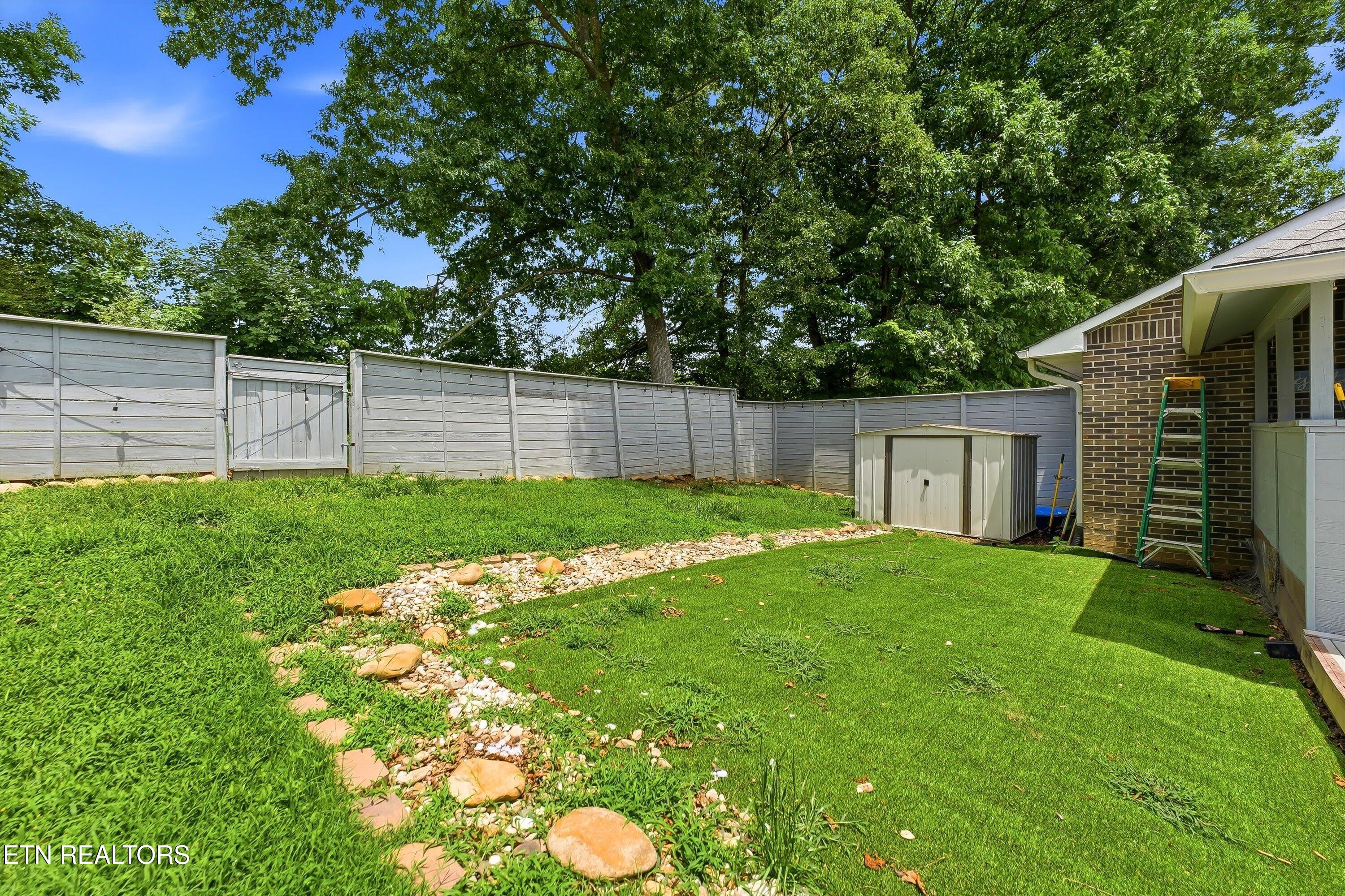 211 Farmington Trail Kingston TN 37763
