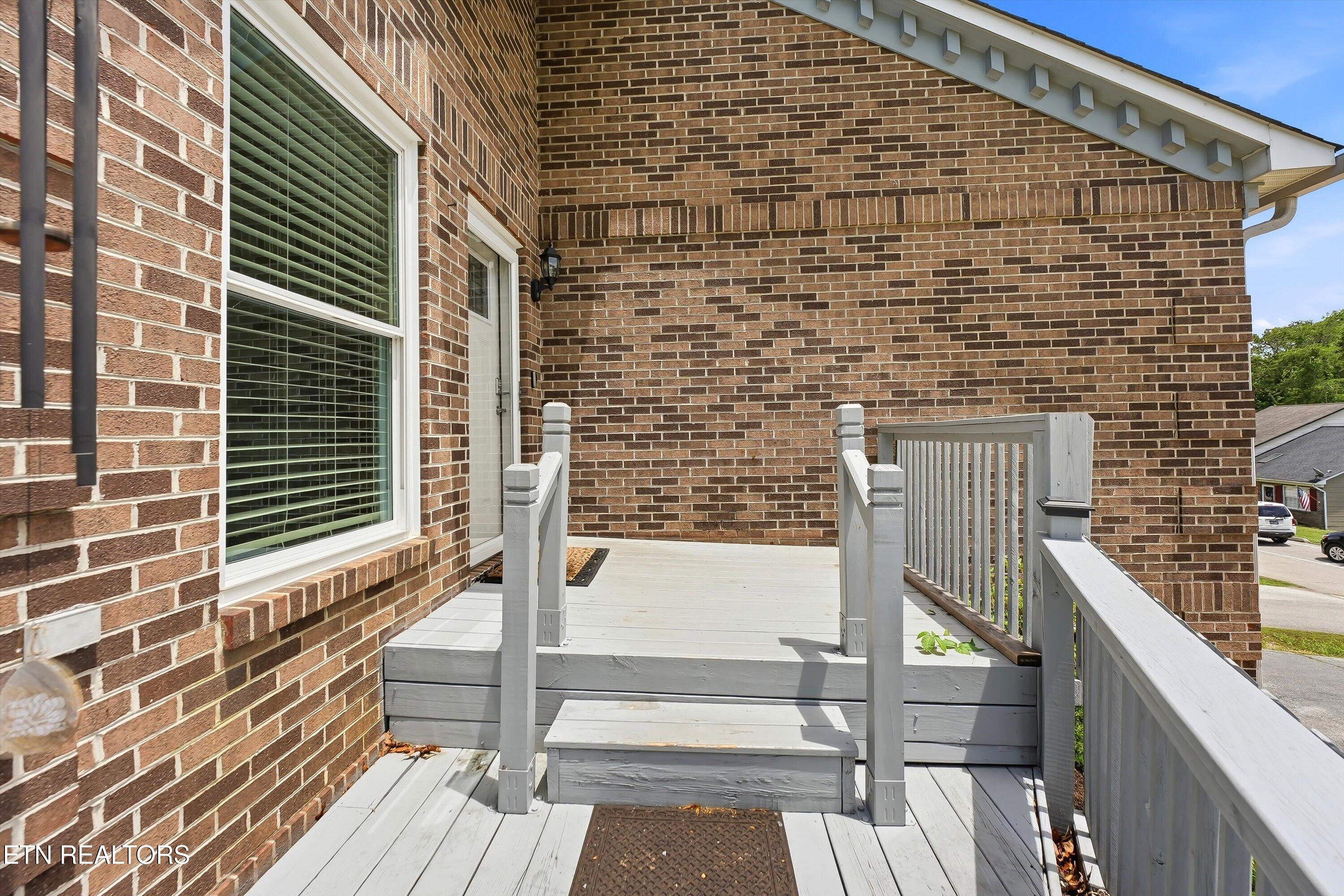 211 Farmington Trail Kingston TN 37763