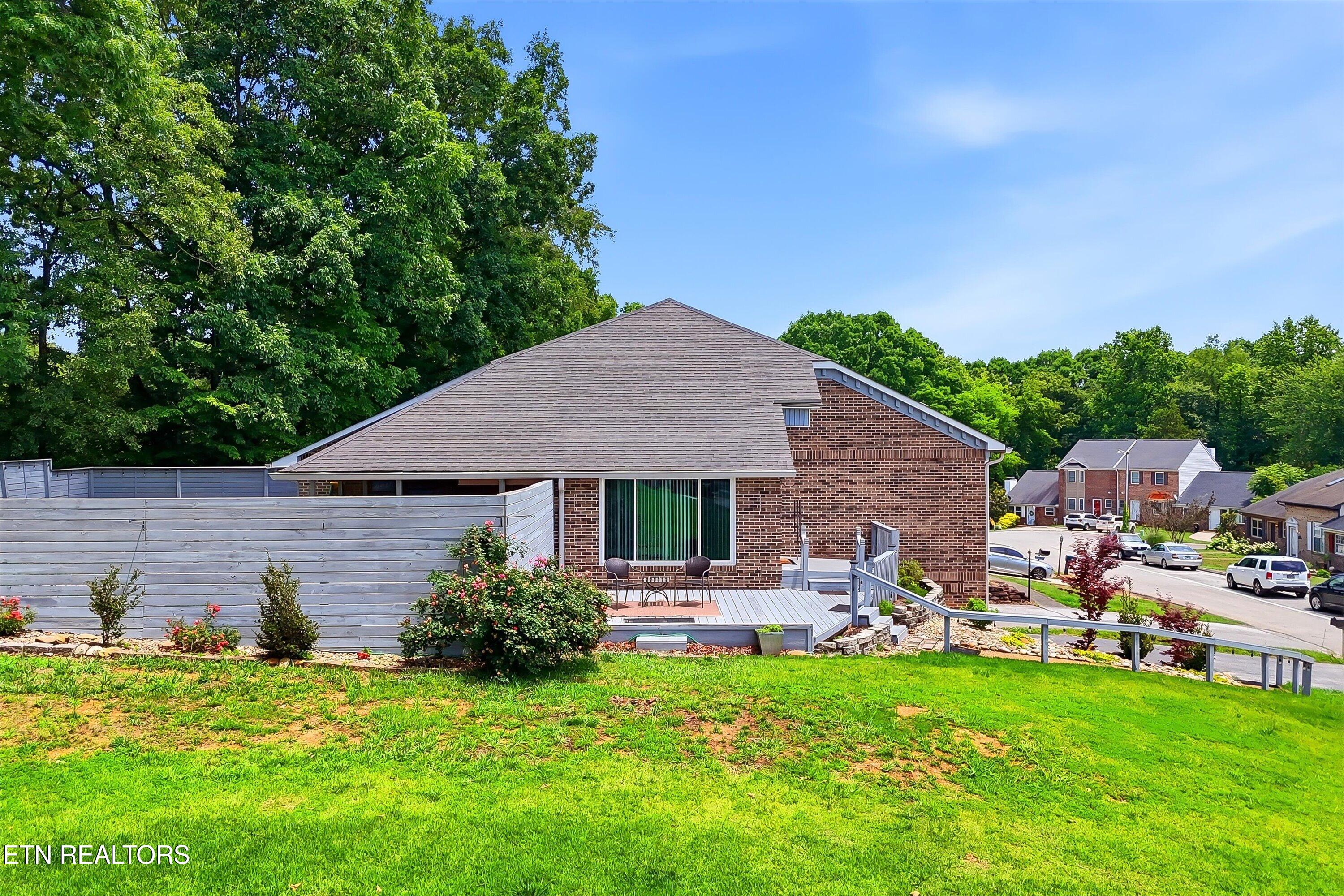 211 Farmington Trail Kingston TN 37763