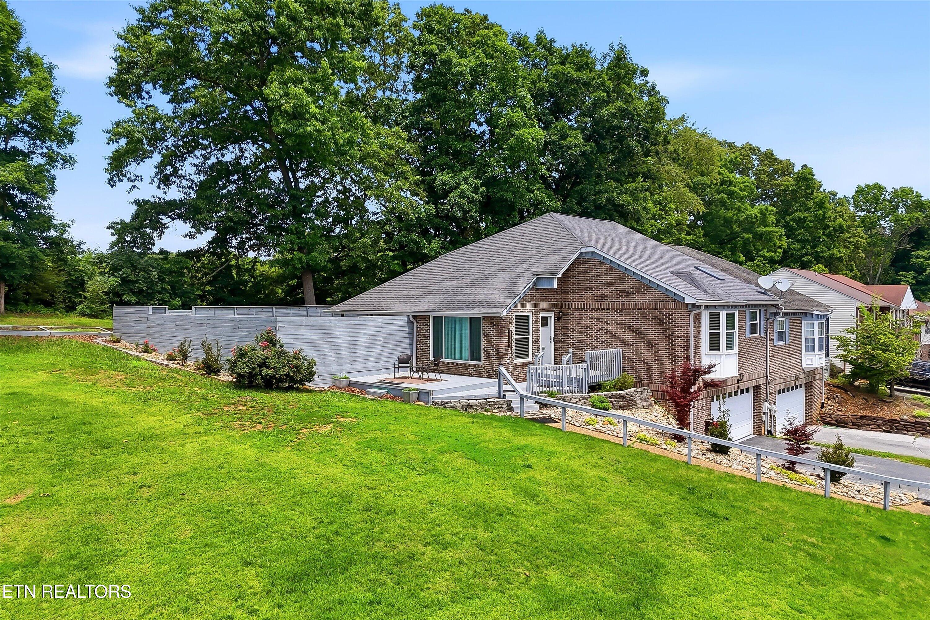 211 Farmington Trail Kingston TN 37763