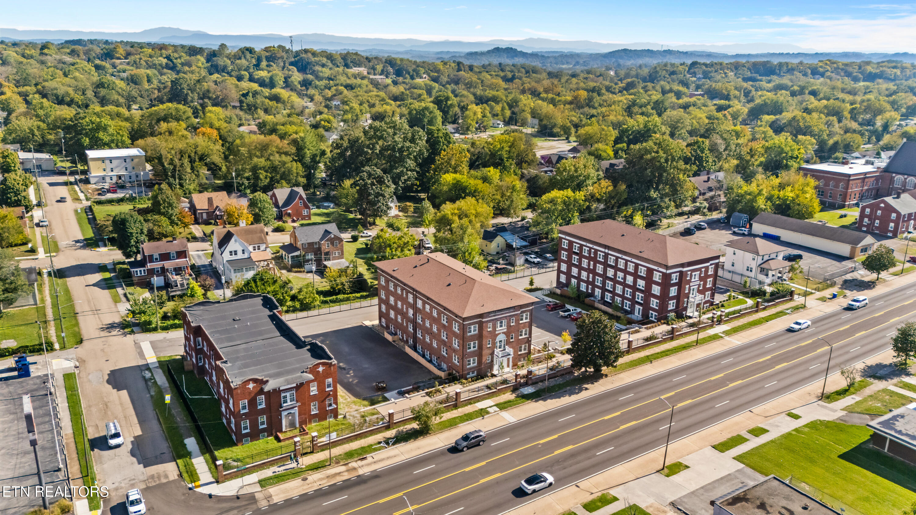 2724 E Magnolia Avenue Knoxville TN 37914