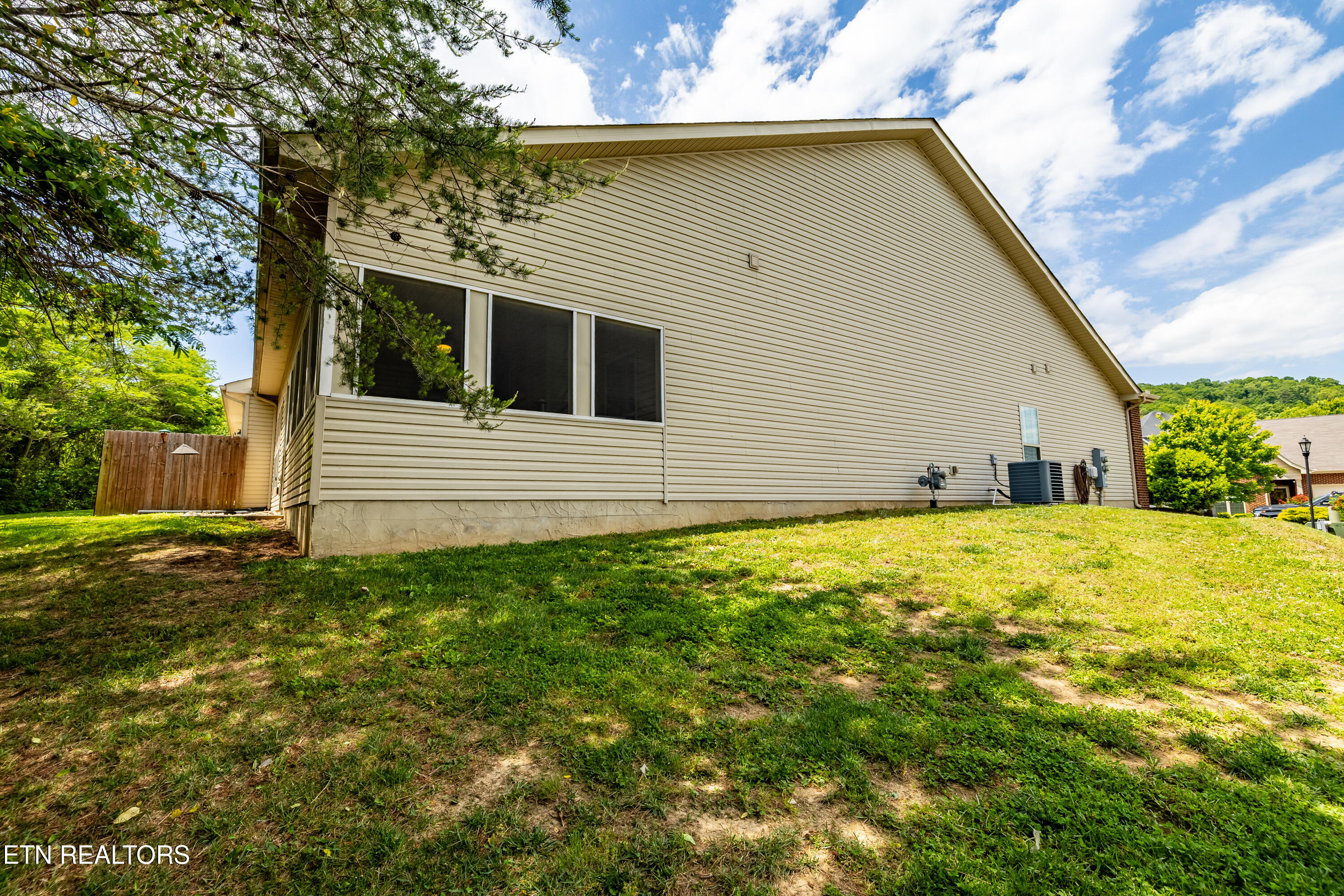 6122 Mcmillan Creek Drive Knoxville TN 37924