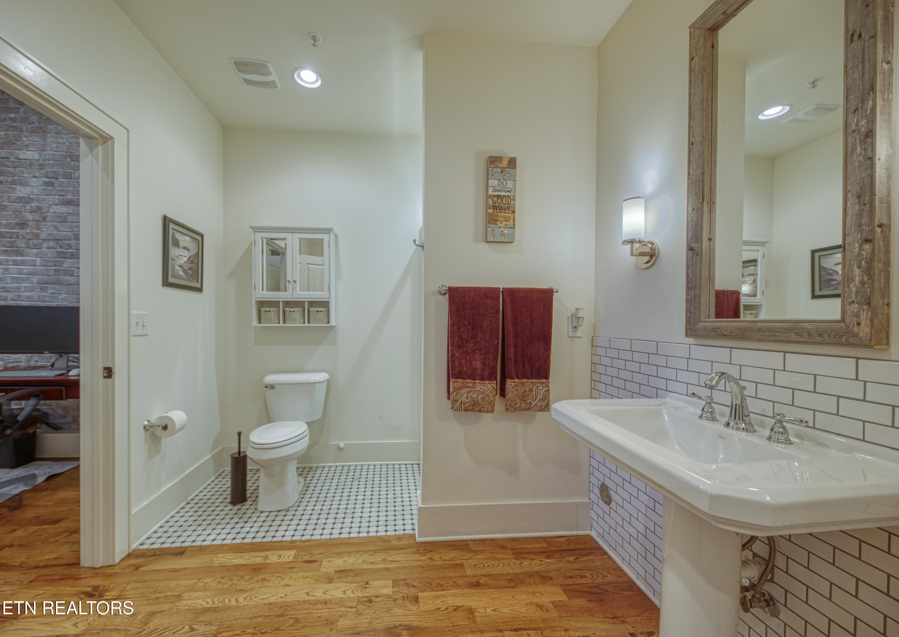 101 Mews Way Knoxville TN 37917