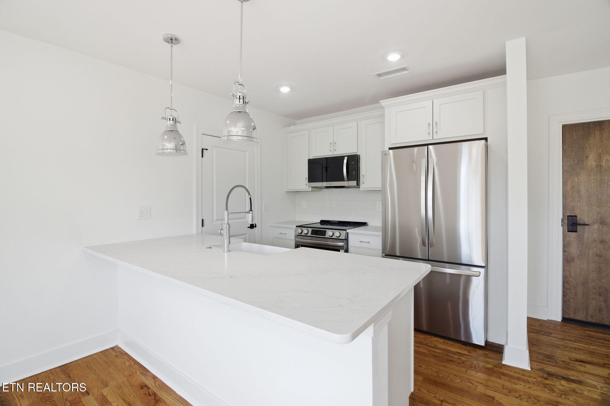 2724 E Magnolia Avenue Knoxville TN 37914