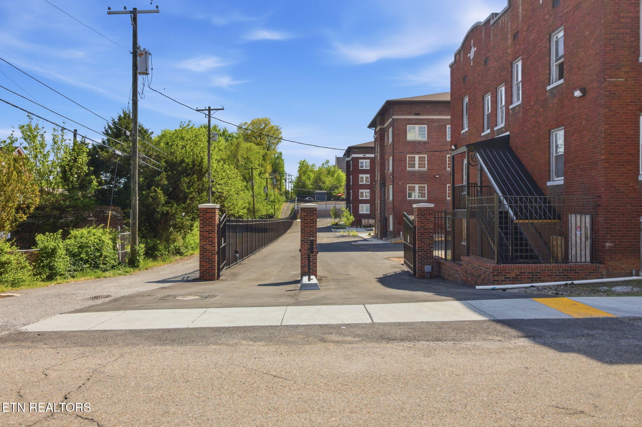 2724 E Magnolia Avenue Knoxville TN 37914
