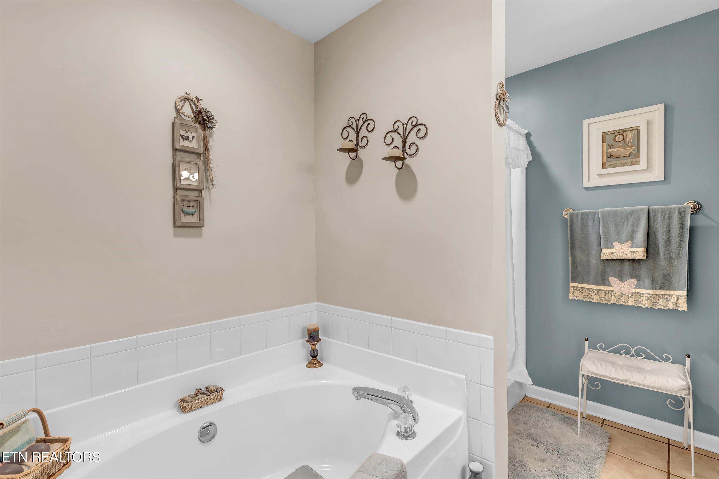 7607 Wren Garden Way Powell TN 37849