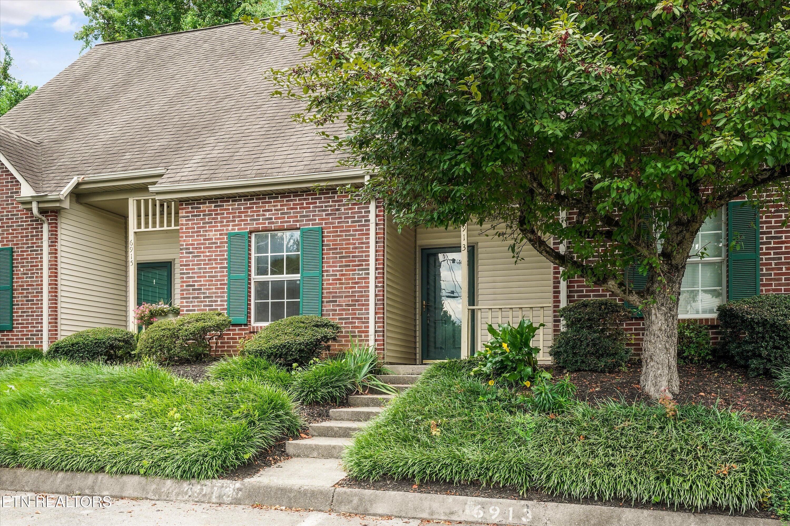 6913 Kings Crossing Way Knoxville TN 37918