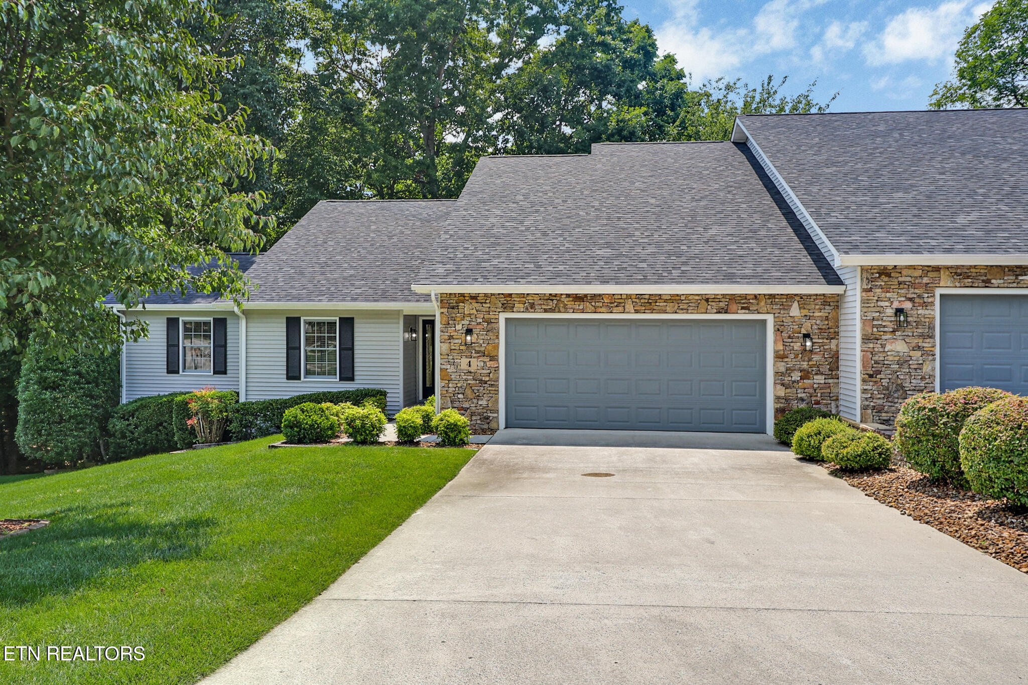 4 Augustine Lane Crossville TN 38558