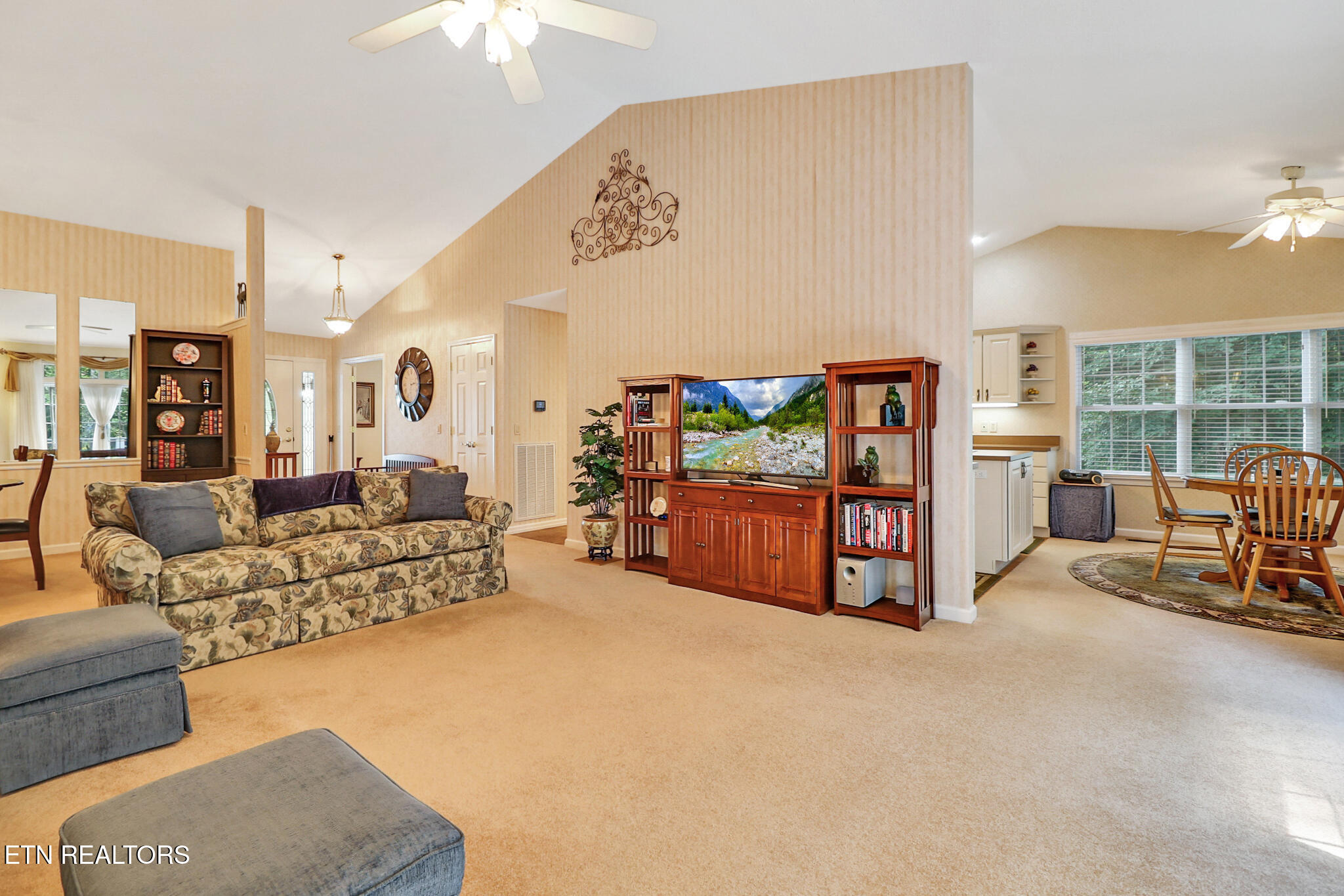 4 Augustine Lane Crossville TN 38558