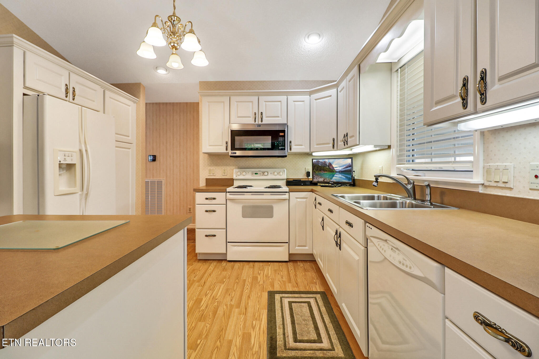 4 Augustine Lane Crossville TN 38558