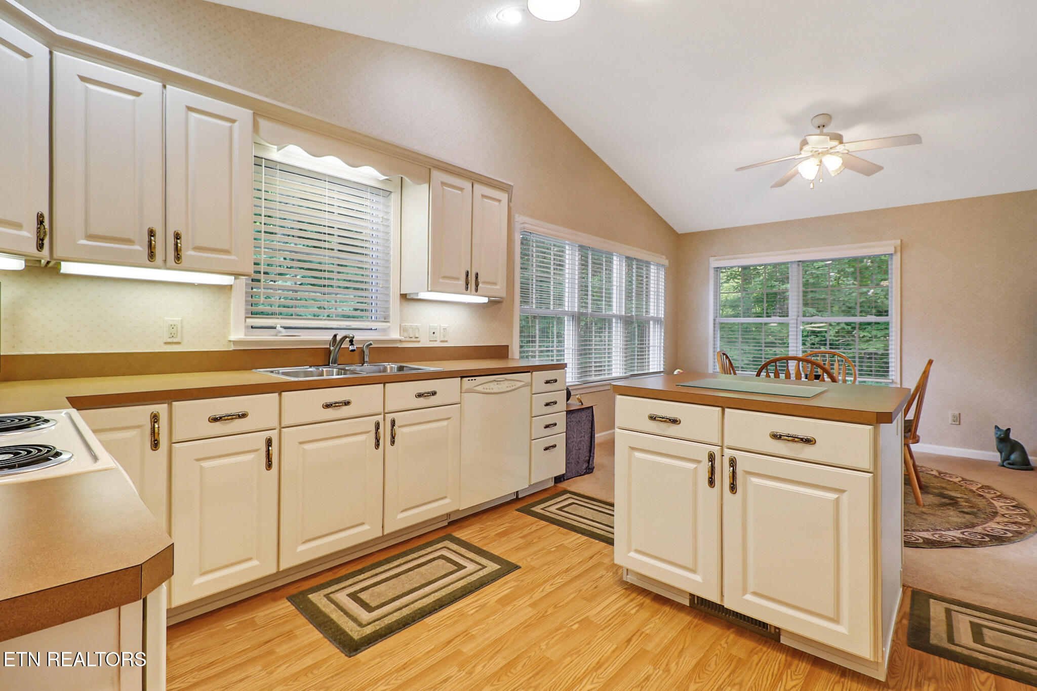 4 Augustine Lane Crossville TN 38558