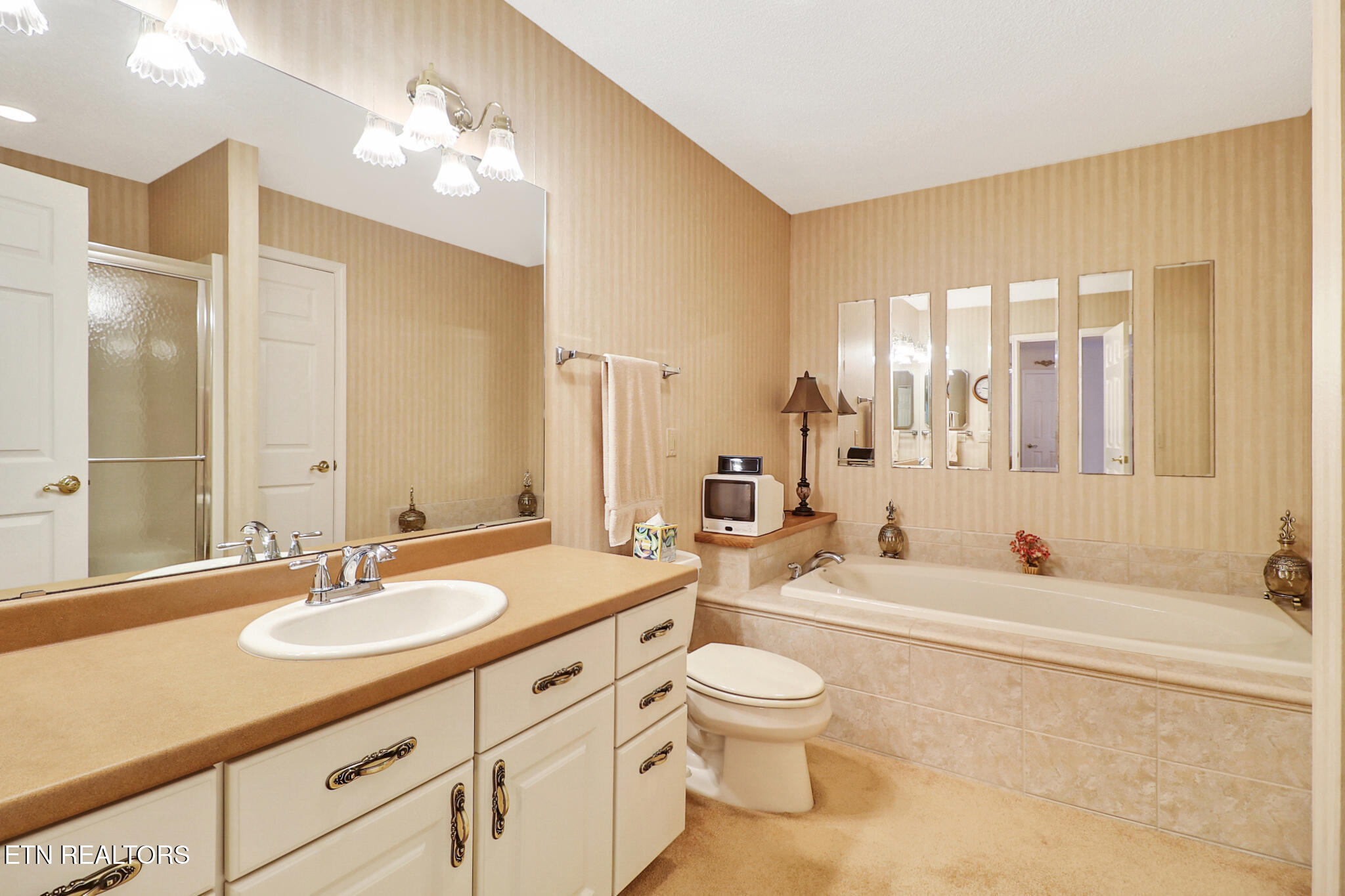 4 Augustine Lane Crossville TN 38558