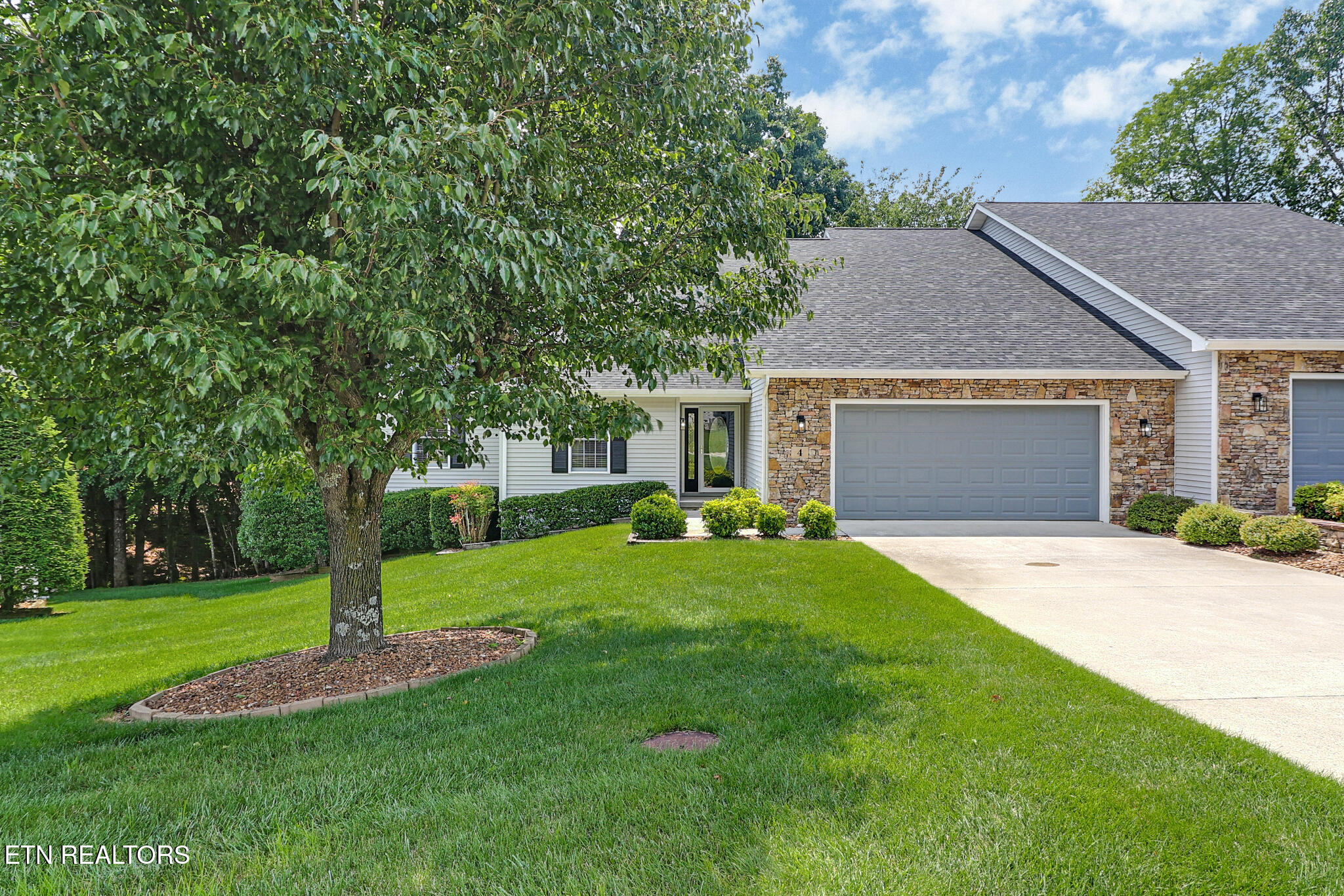4 Augustine Lane Crossville TN 38558