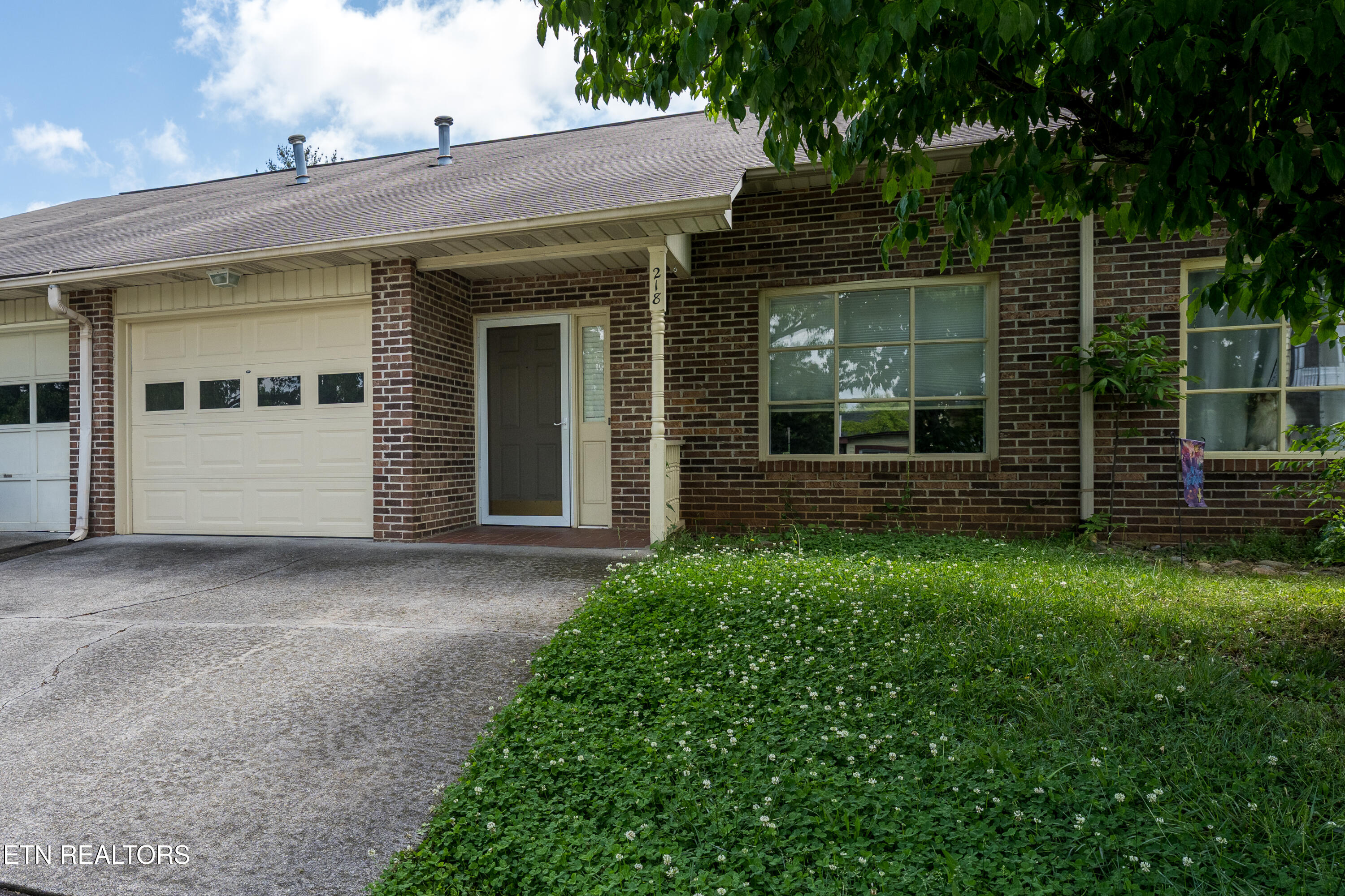 218 S Magnolia Street Maryville TN 37803