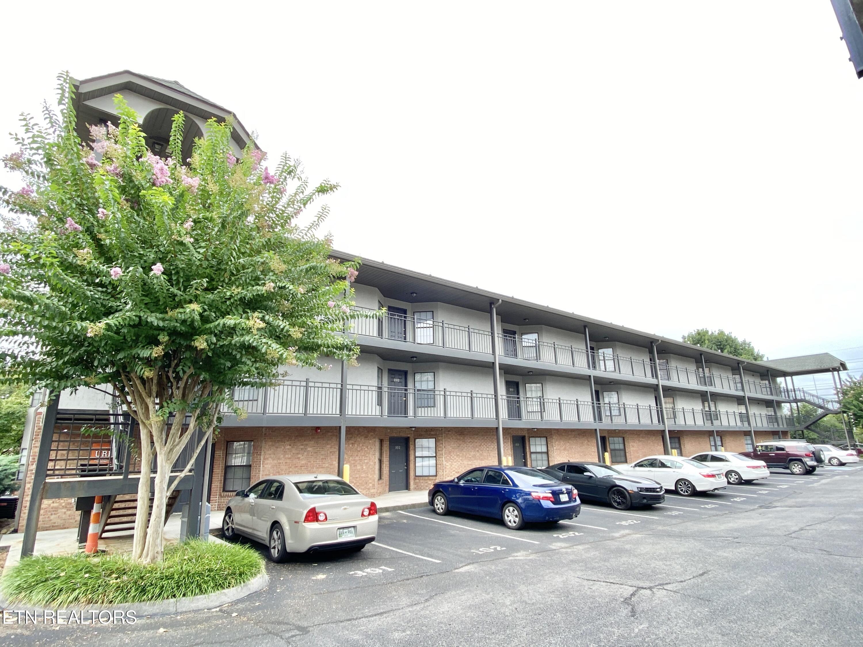 2201 Lake Avenue Knoxville TN 37916
