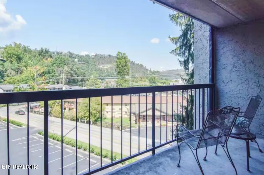 306 Baskins Creek Road Gatlinburg TN 37738