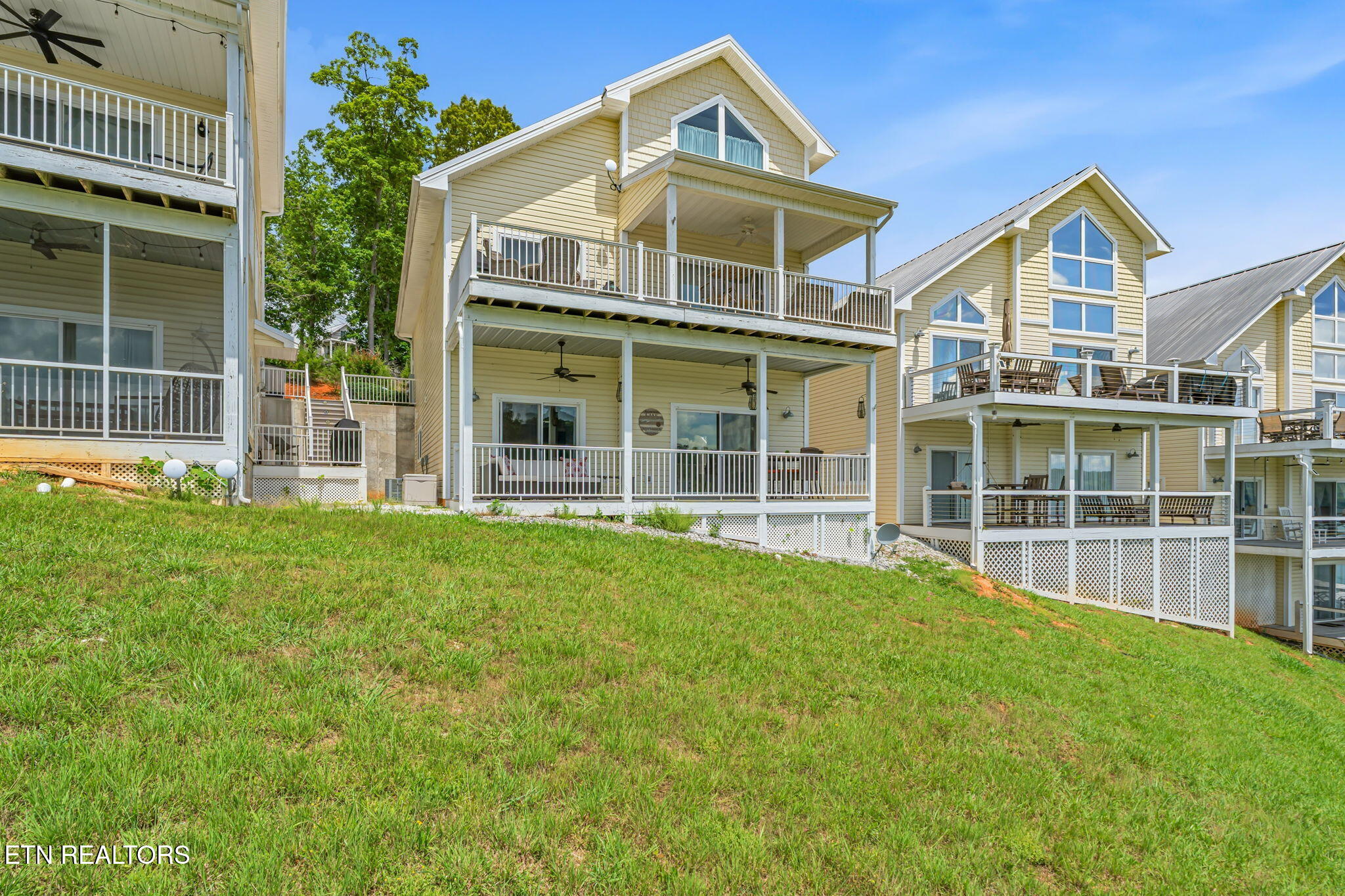 179 N Deer Village Lane Lafollette TN 37766