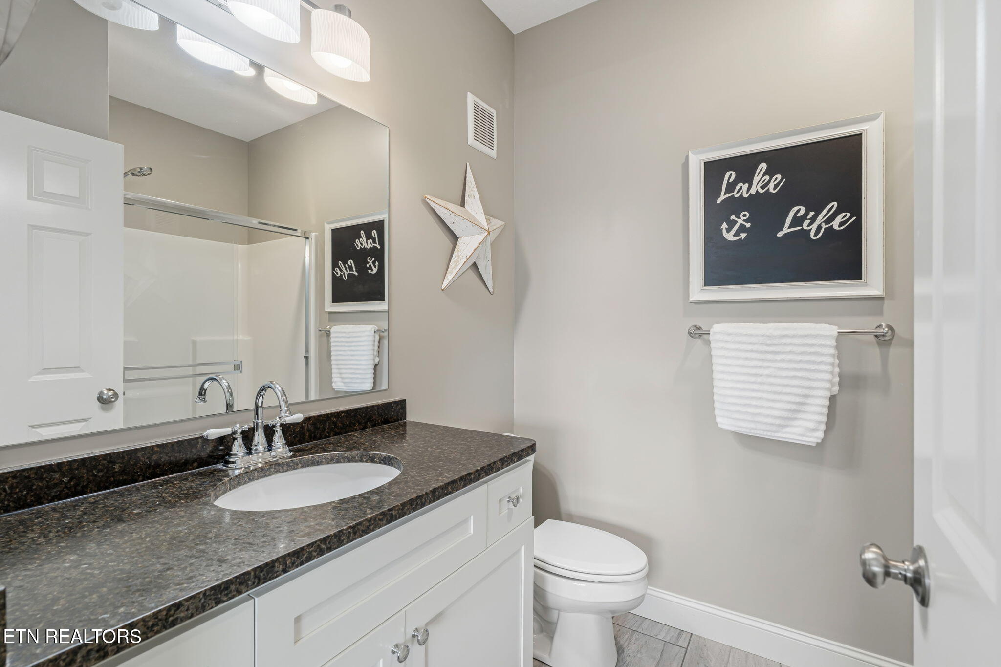 179 N Deer Village Lane Lafollette TN 37766