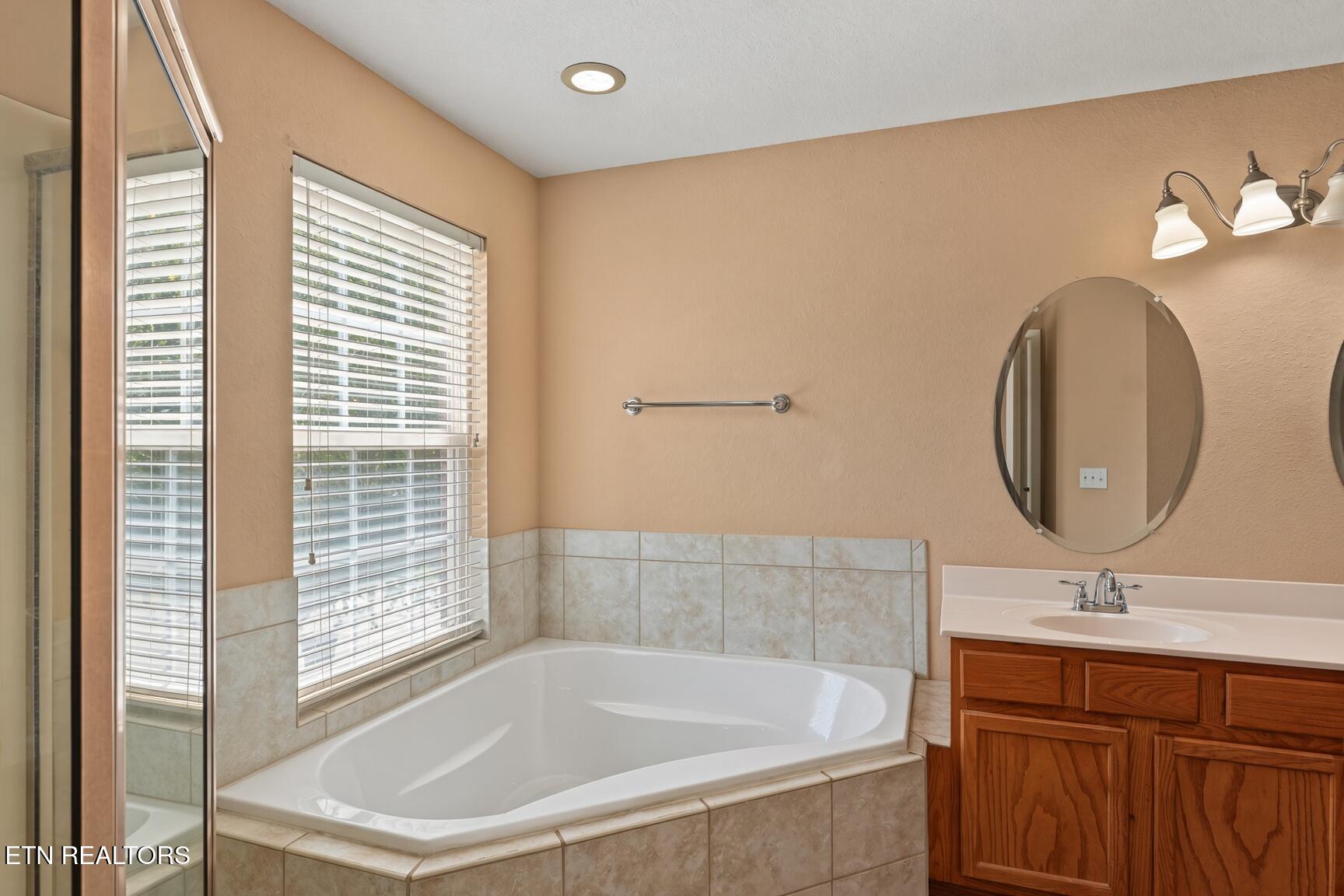 827 Blue Spruce Way Knoxville TN 37912