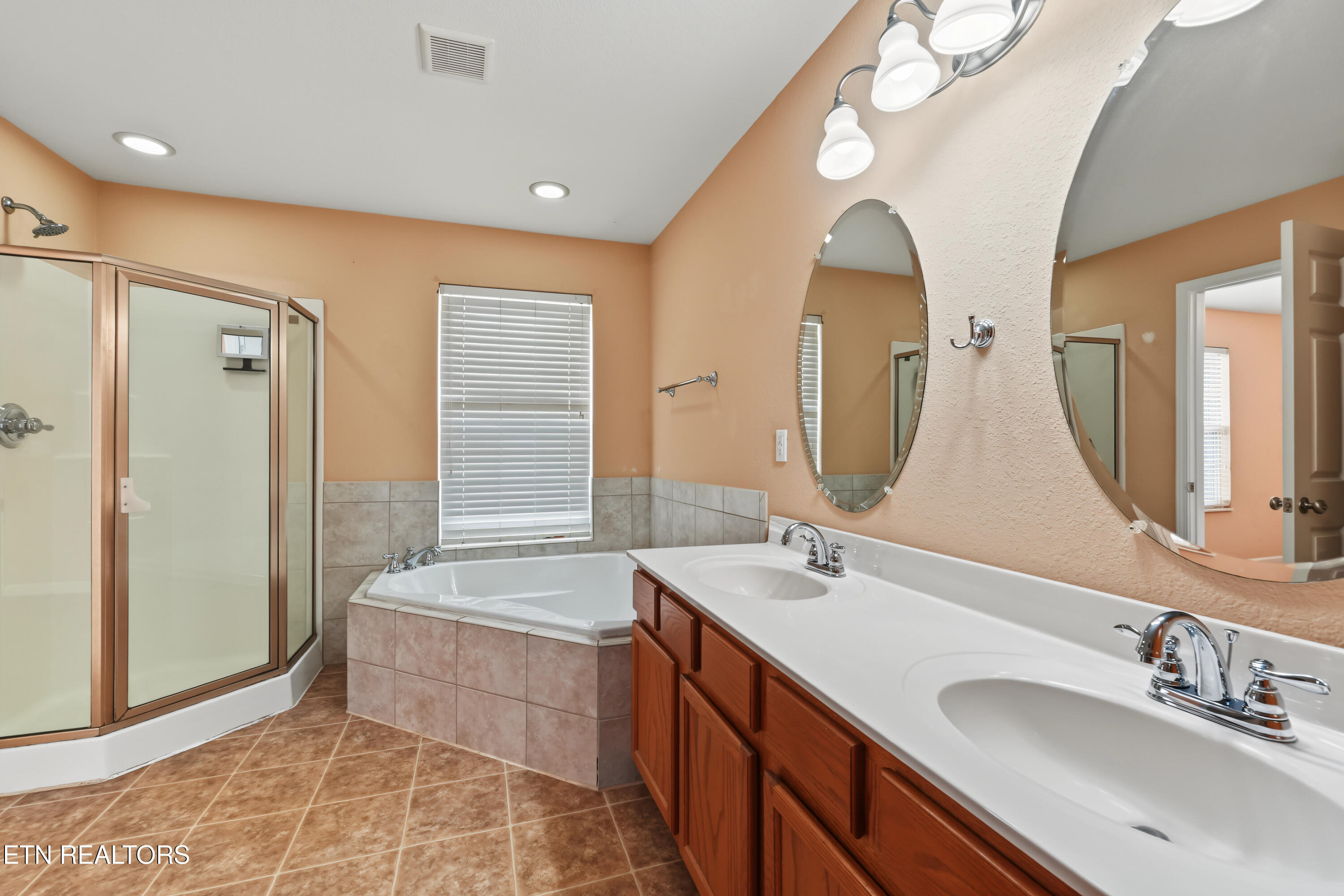 827 Blue Spruce Way Knoxville TN 37912