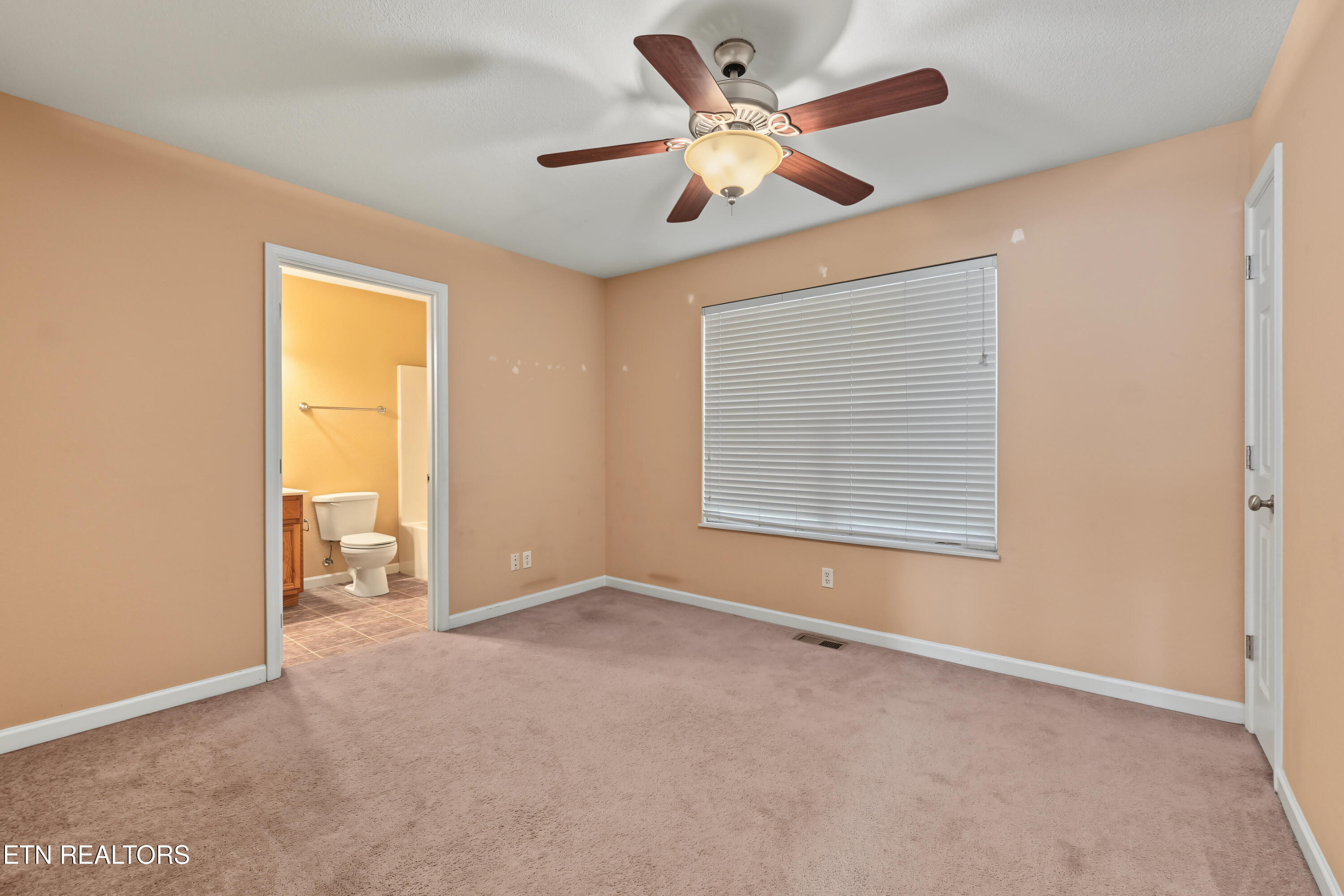 827 Blue Spruce Way Knoxville TN 37912