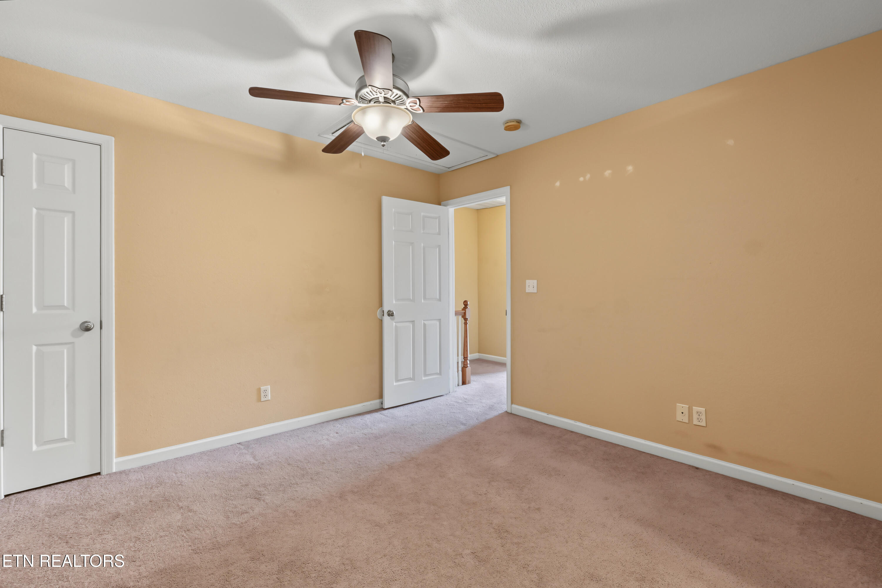 827 Blue Spruce Way Knoxville TN 37912