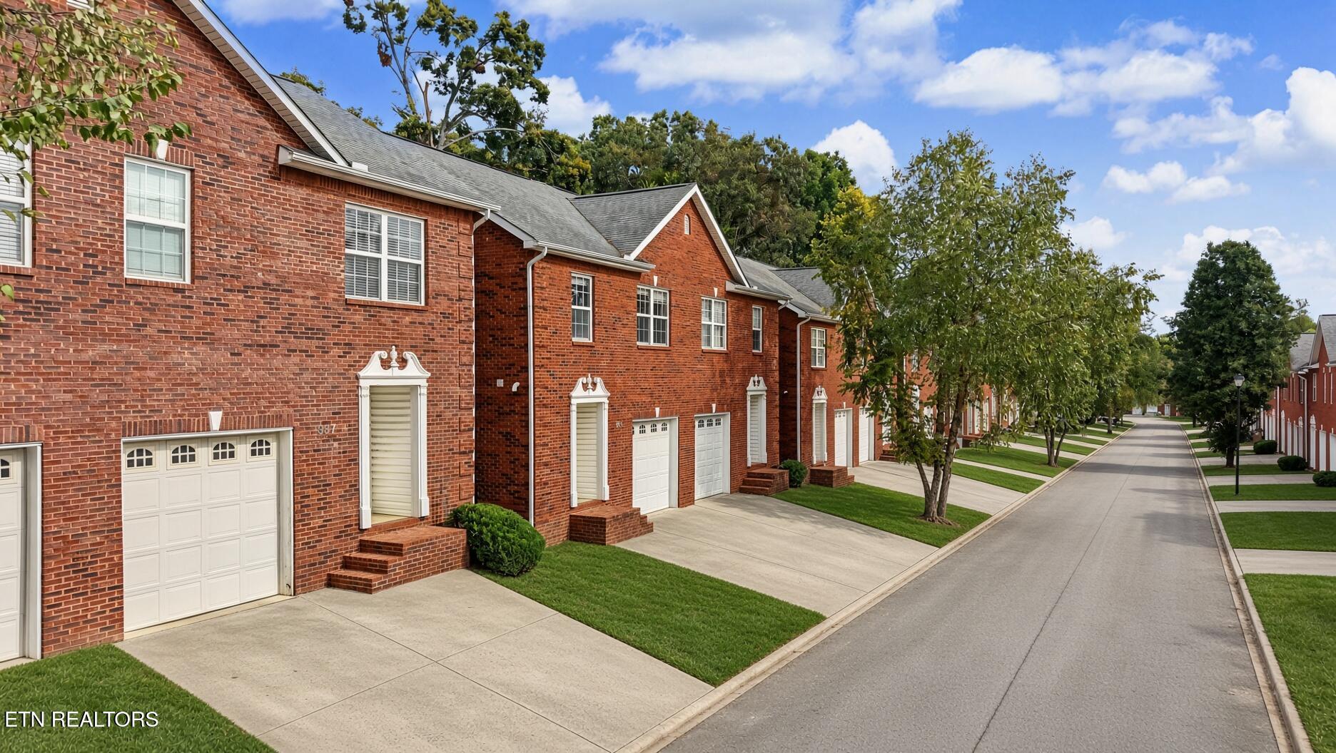 827 Blue Spruce Way Knoxville TN 37912