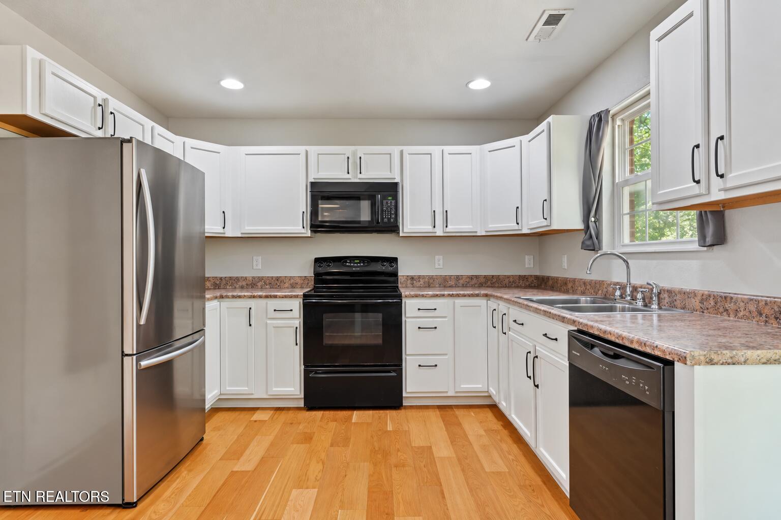 827 Blue Spruce Way Knoxville TN 37912
