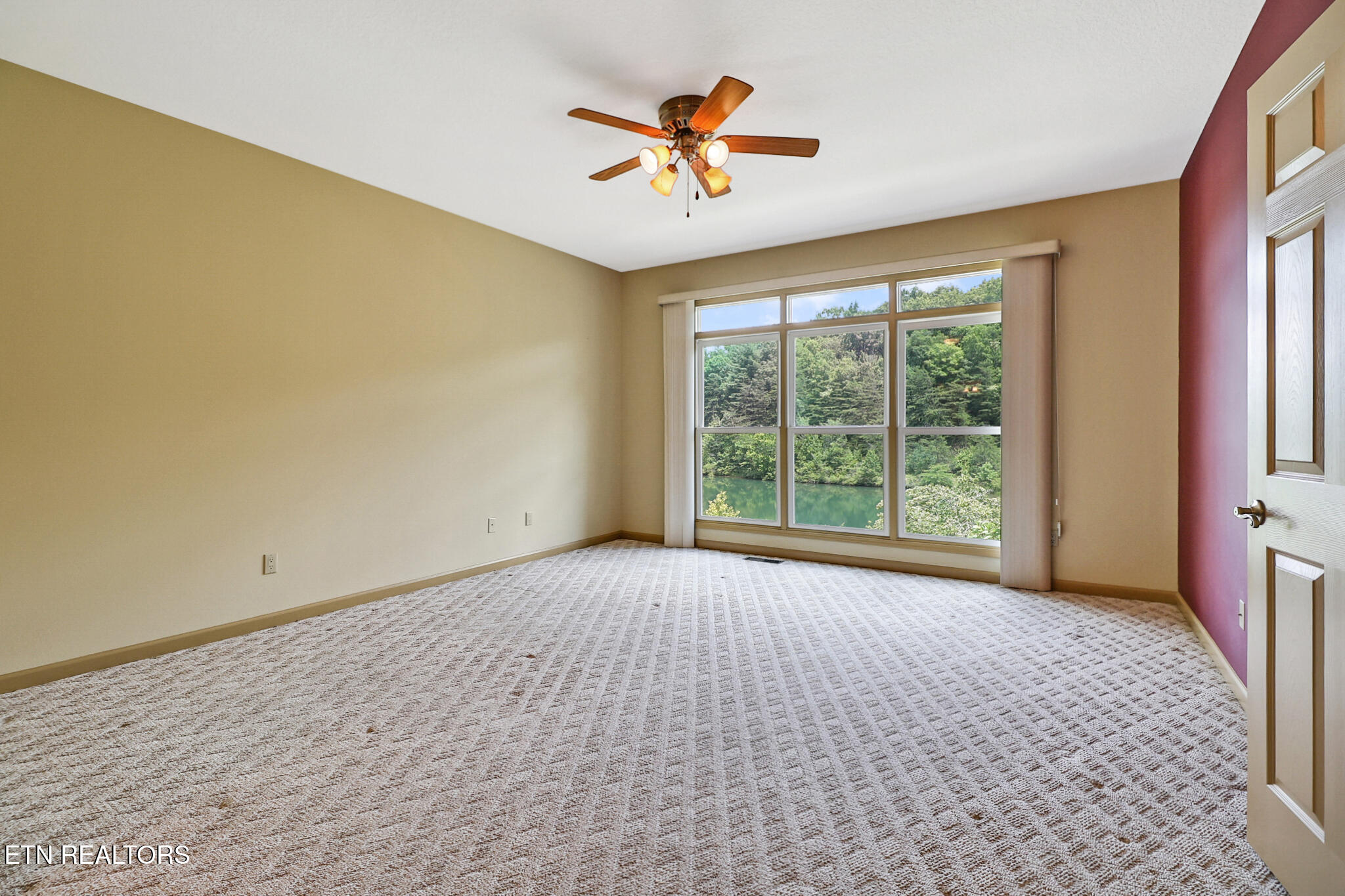 137 Lafayette Crossville TN 38558